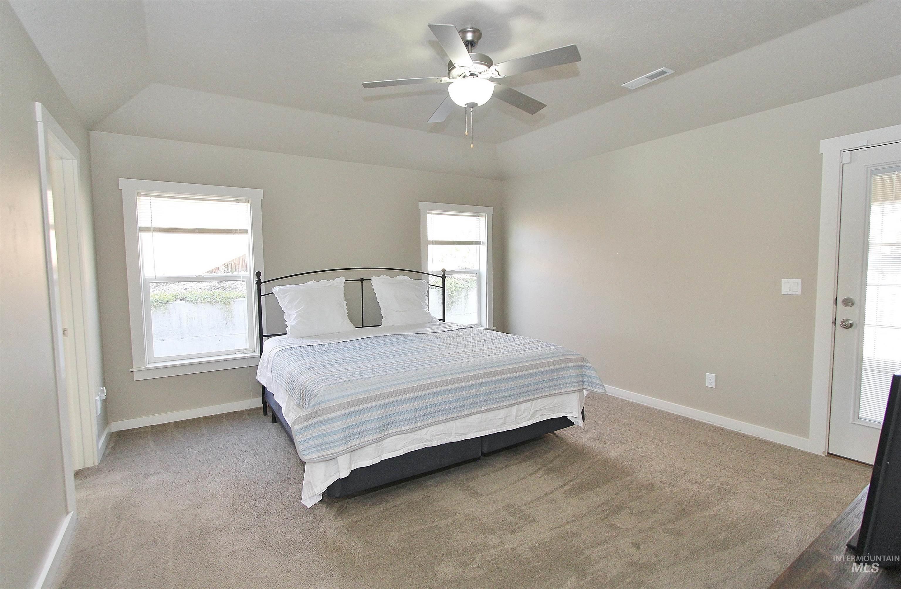 7132 W Devonwood Drive, Boise, Idaho 83714, 3 Bedrooms, 2 Bathrooms, Residential For Sale, Price $519,000, 98976470