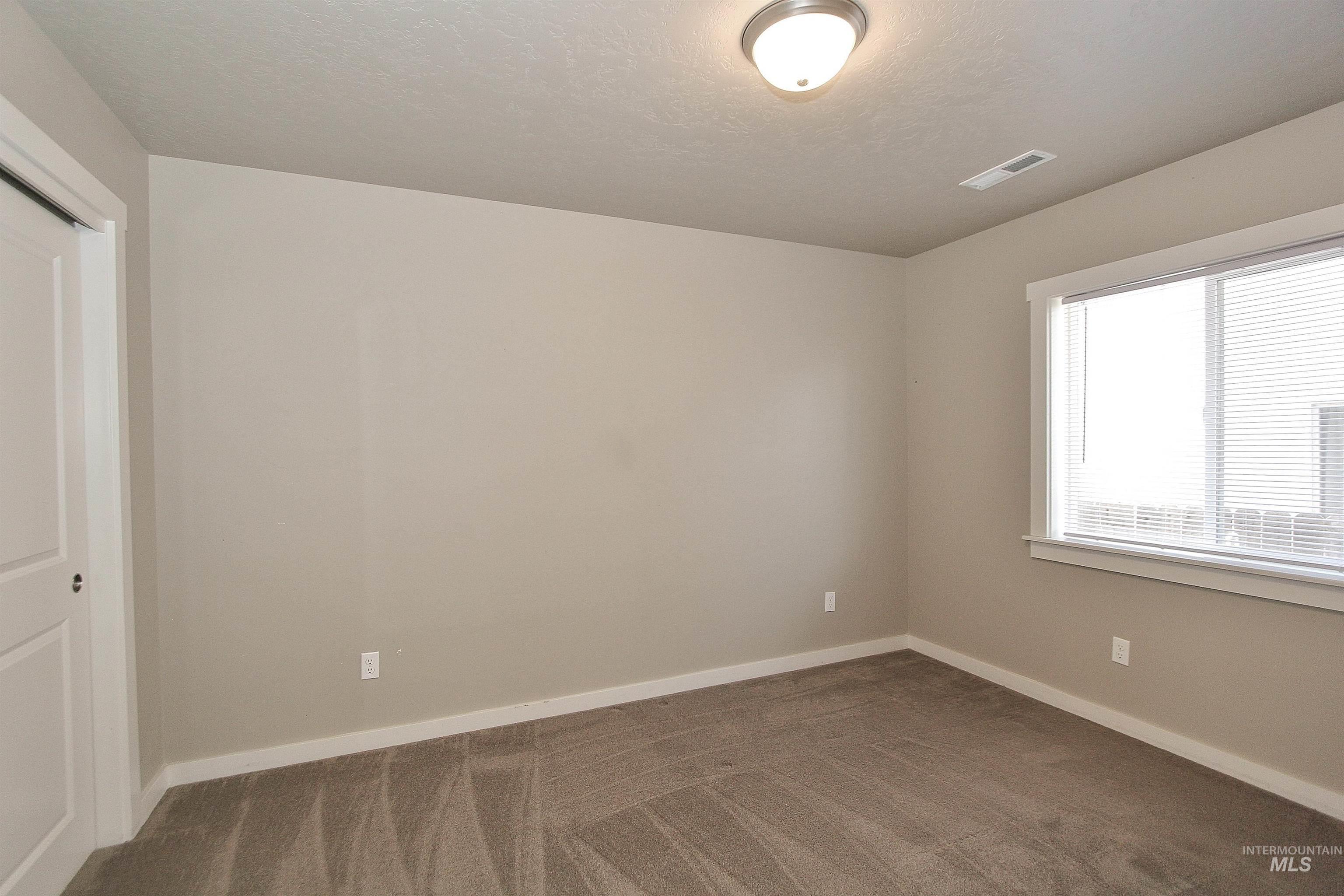 7132 W Devonwood Drive, Boise, Idaho 83714, 3 Bedrooms, 2 Bathrooms, Residential For Sale, Price $519,000, 98976470