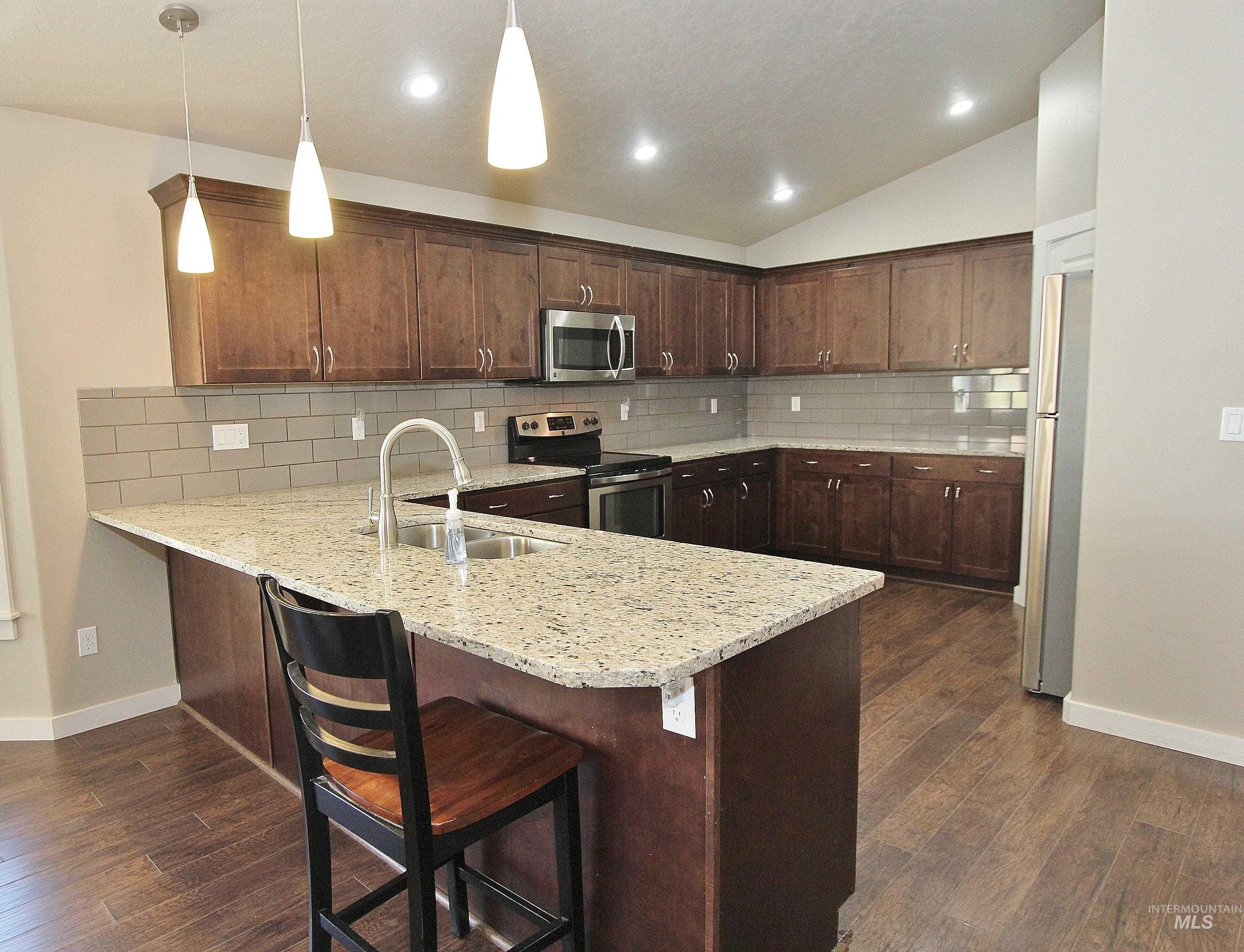 7132 W Devonwood Drive, Boise, Idaho 83714, 3 Bedrooms, 2 Bathrooms, Residential For Sale, Price $519,000, 98976470