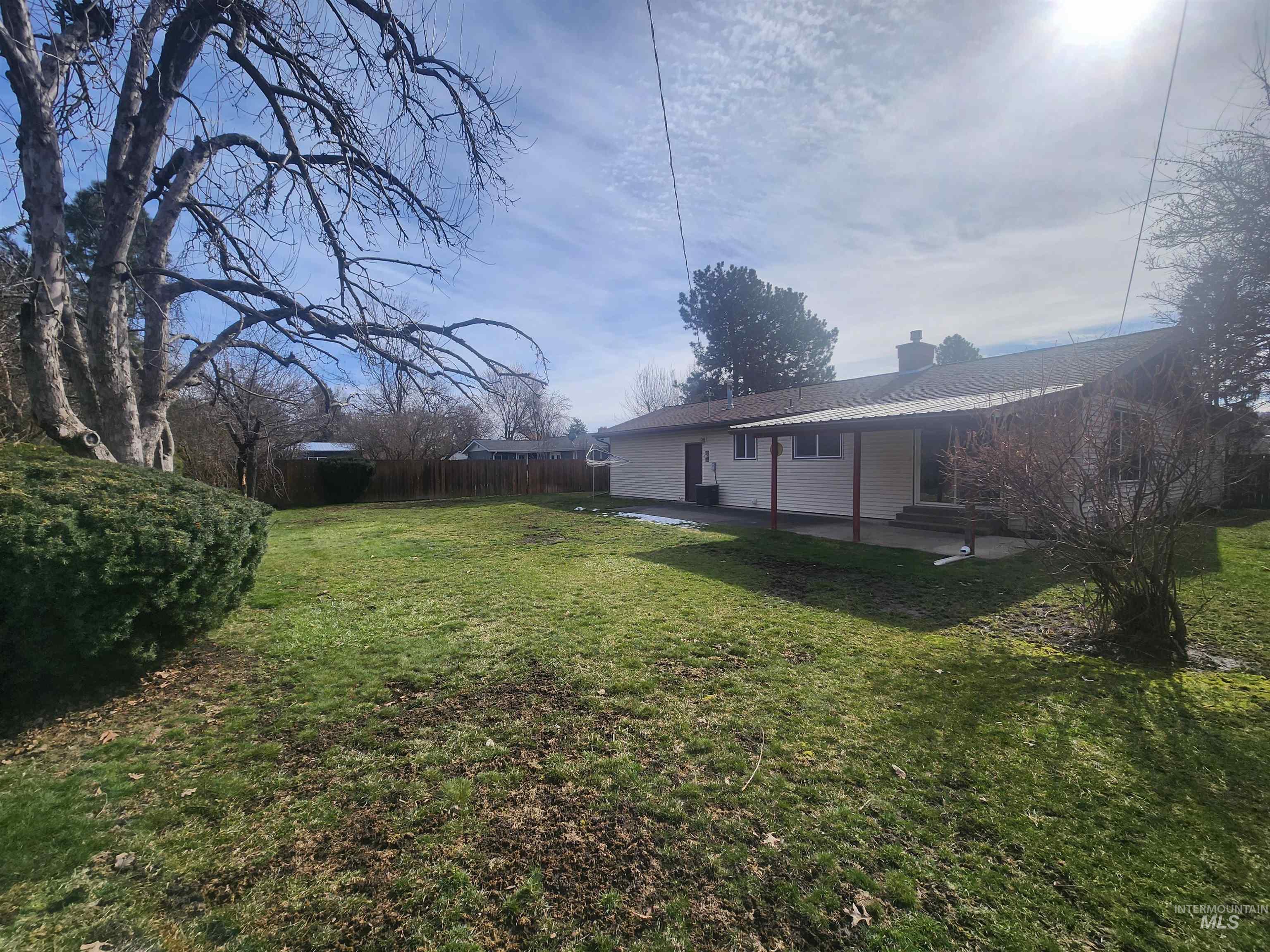 1118 Joseph St., Moscow, Idaho 83843, 3 Bedrooms, 2 Bathrooms, Residential For Sale, Price $359,900,MLS 98976471