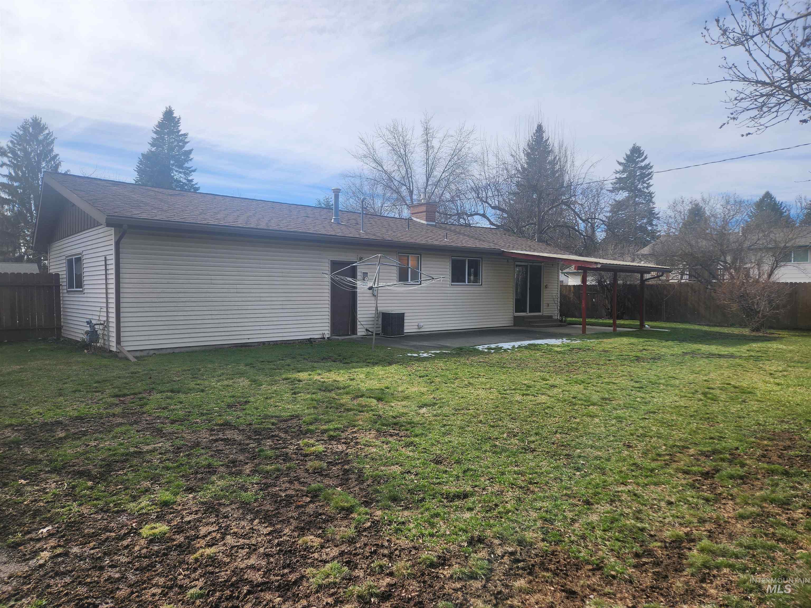 1118 Joseph St., Moscow, Idaho 83843, 3 Bedrooms, 2 Bathrooms, Residential For Sale, Price $359,900,MLS 98976471
