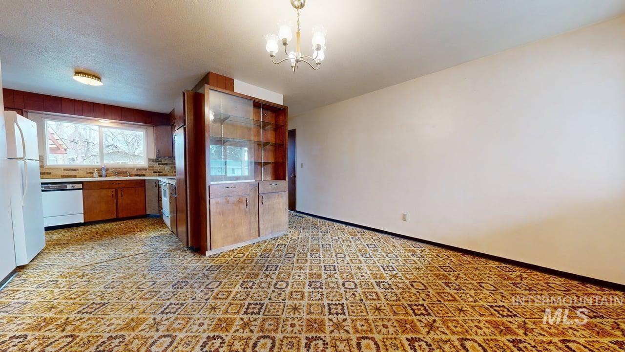 1118 Joseph St., Moscow, Idaho 83843, 3 Bedrooms, 2 Bathrooms, Residential For Sale, Price $359,900,MLS 98976471