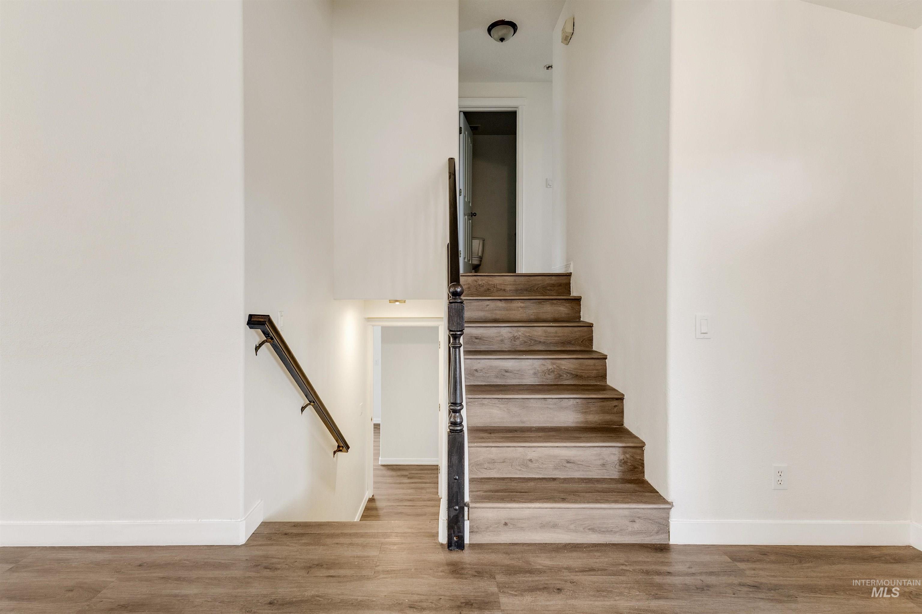 814 S Redhead Ave, Meridian, Idaho 83642, 5 Bedrooms, 2.5 Bathrooms, Residential For Sale, Price $445,000, 98976473