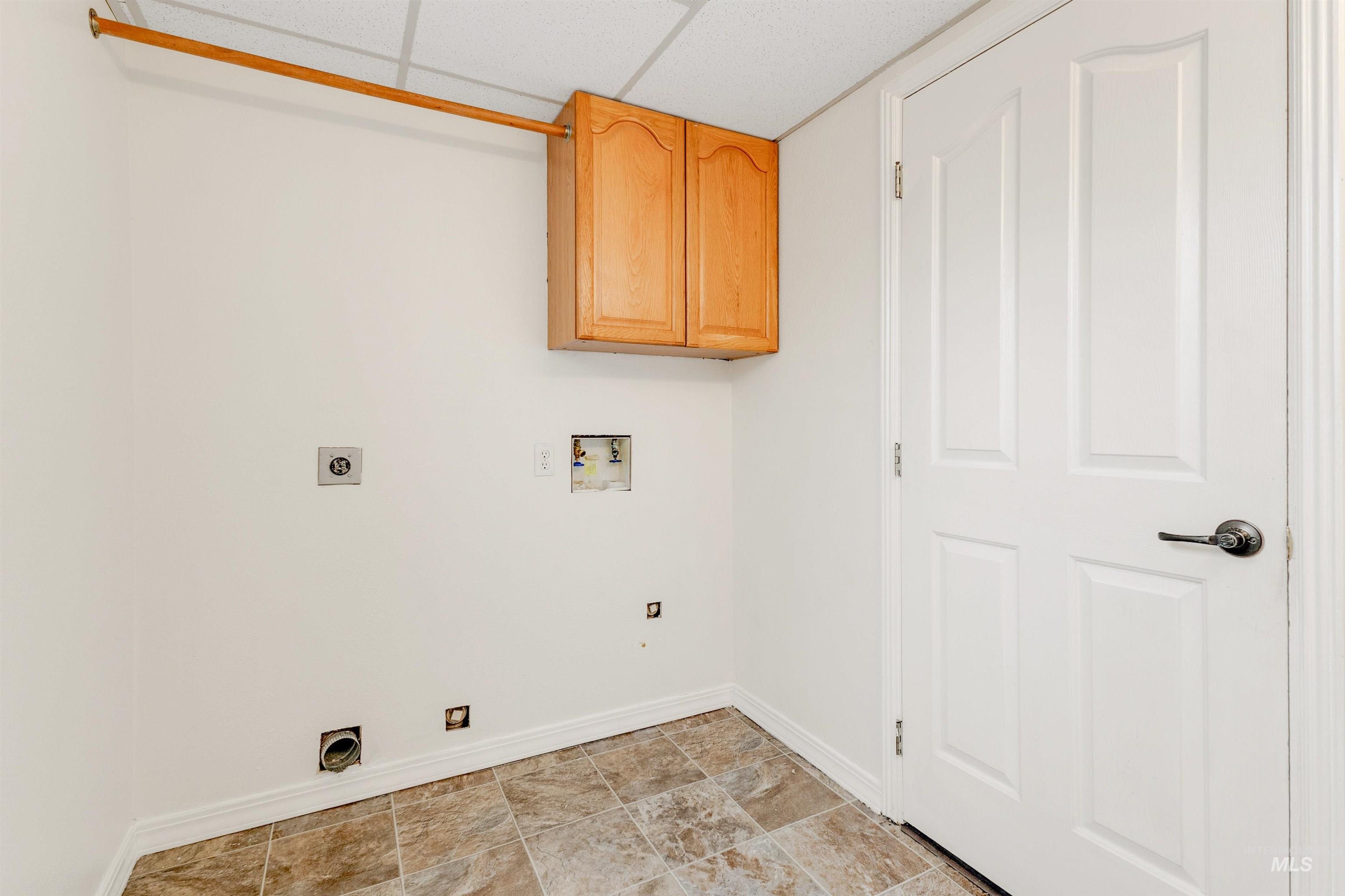 814 S Redhead Ave, Meridian, Idaho 83642, 5 Bedrooms, 2.5 Bathrooms, Residential For Sale, Price $445,000, 98976473