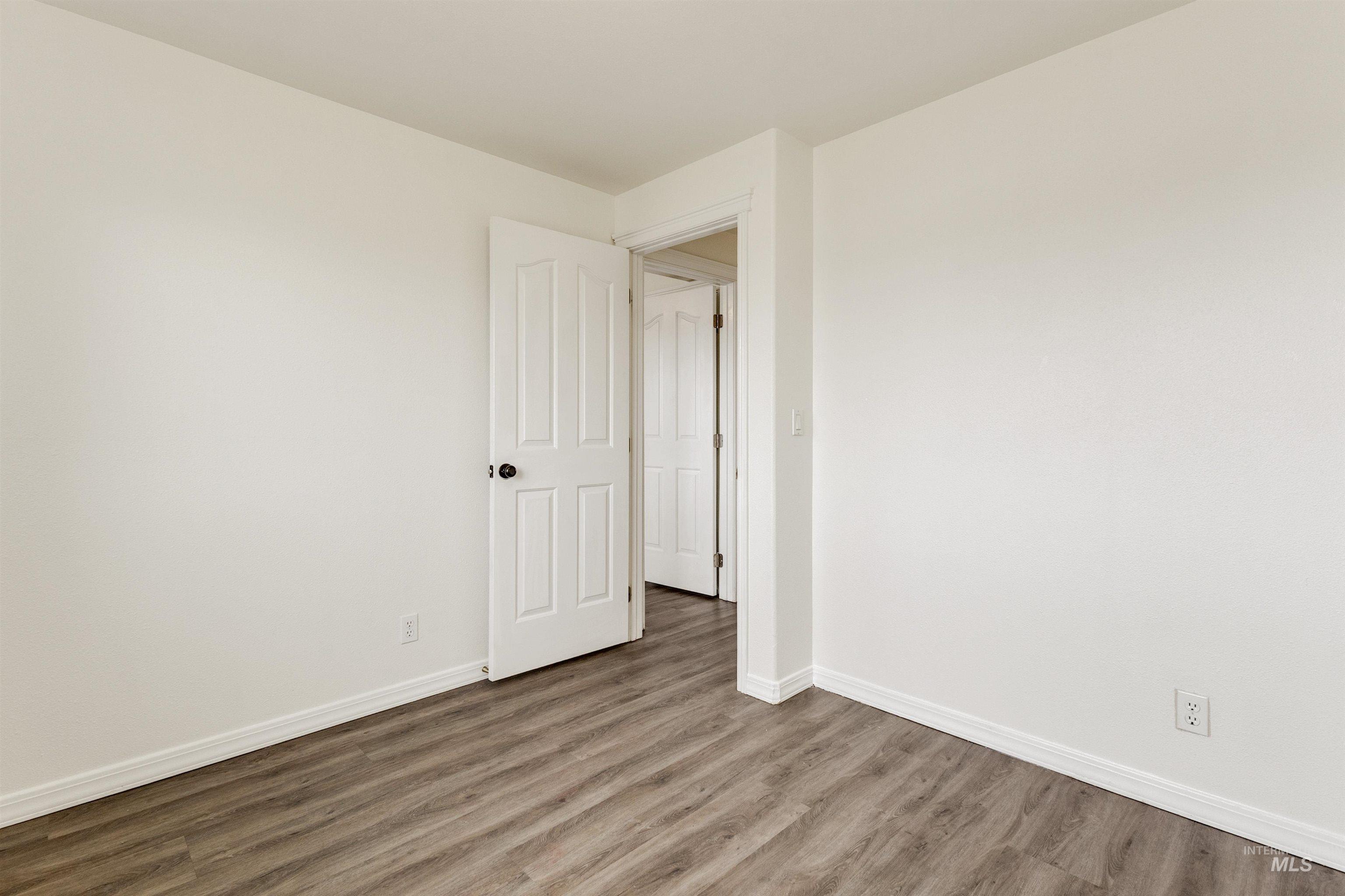 814 S Redhead Ave, Meridian, Idaho 83642, 5 Bedrooms, 2.5 Bathrooms, Residential For Sale, Price $445,000, 98976473