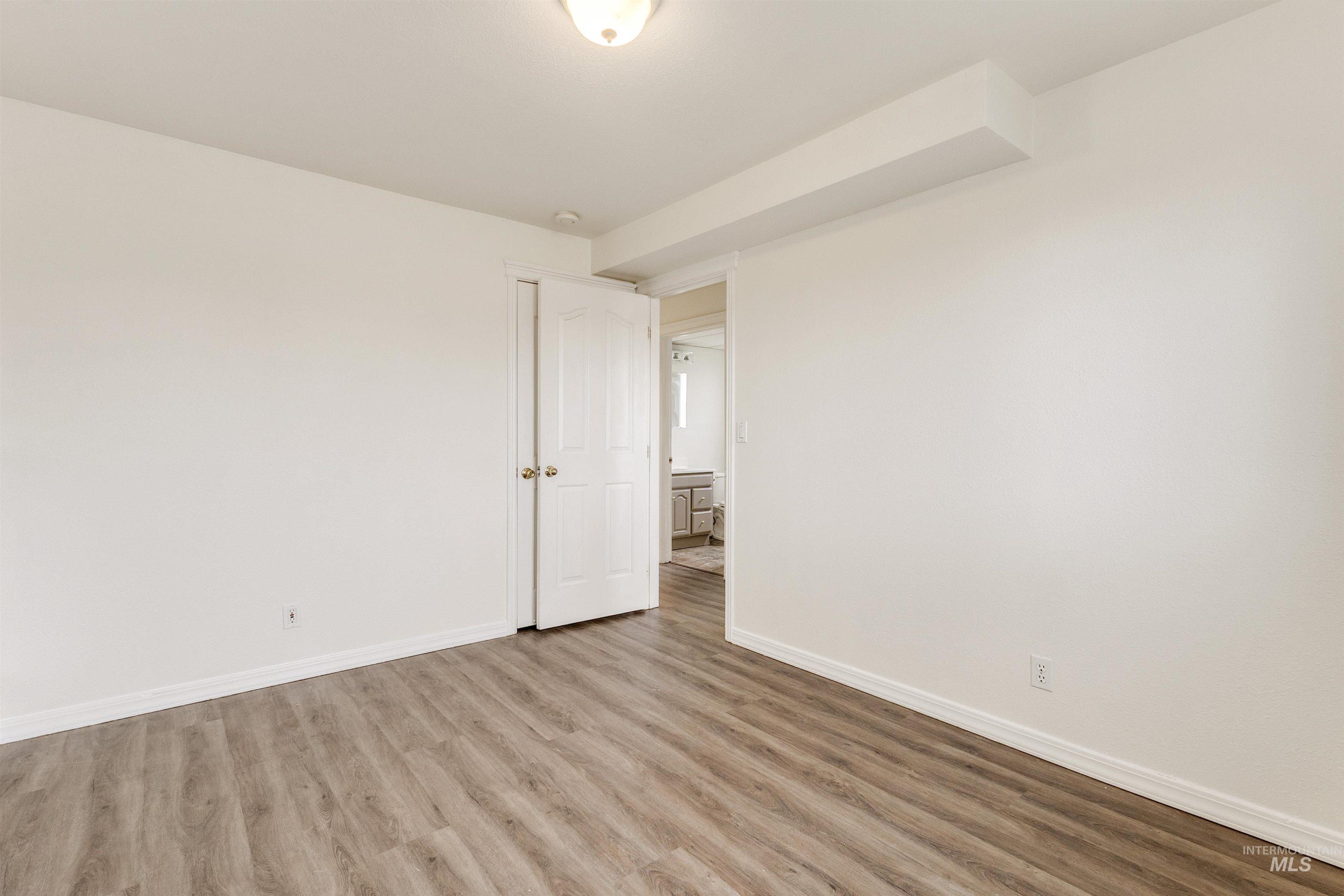 814 S Redhead Ave, Meridian, Idaho 83642, 5 Bedrooms, 2.5 Bathrooms, Residential For Sale, Price $445,000, 98976473