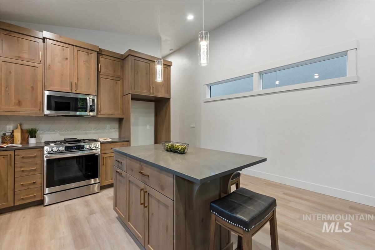 2306 N 29th St, Boise, Idaho 83703, 3 Bedrooms, 3 Bathrooms, Residential For Sale, Price $699,900, 98976475