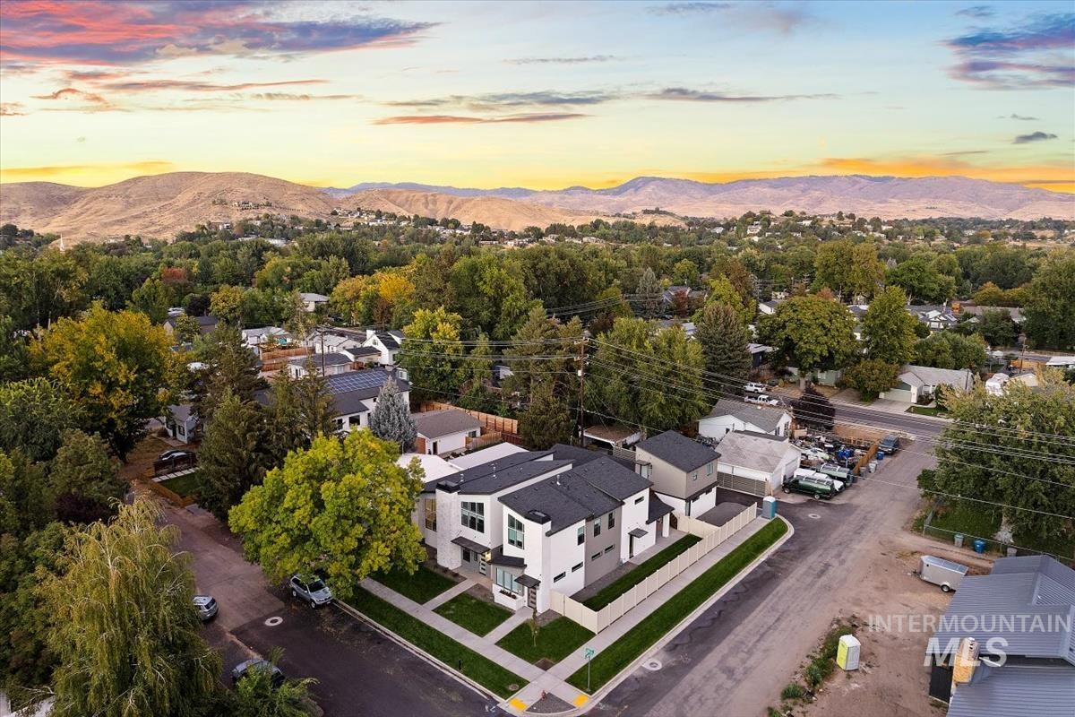 2306 N 29th St, Boise, Idaho 83703, 3 Bedrooms, 3 Bathrooms, Residential For Sale, Price $699,900, 98976475
