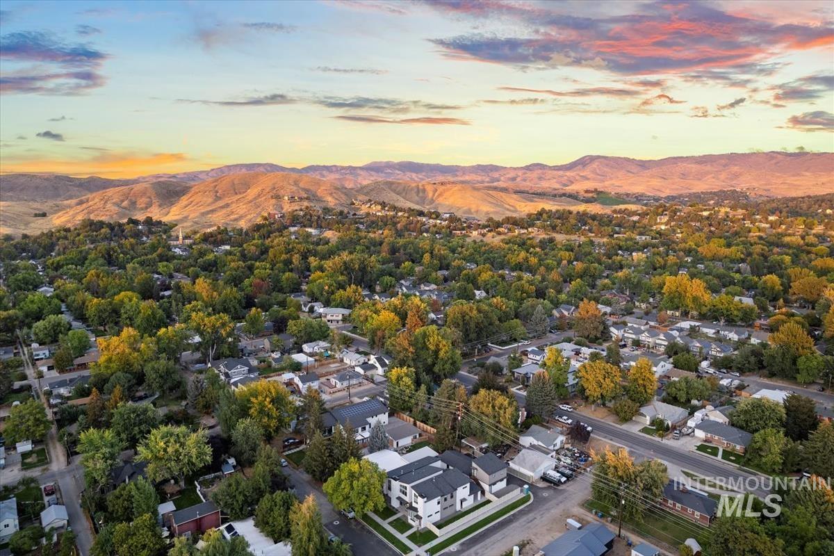 2306 N 29th St, Boise, Idaho 83703, 3 Bedrooms, 3 Bathrooms, Residential For Sale, Price $699,900, 98976475