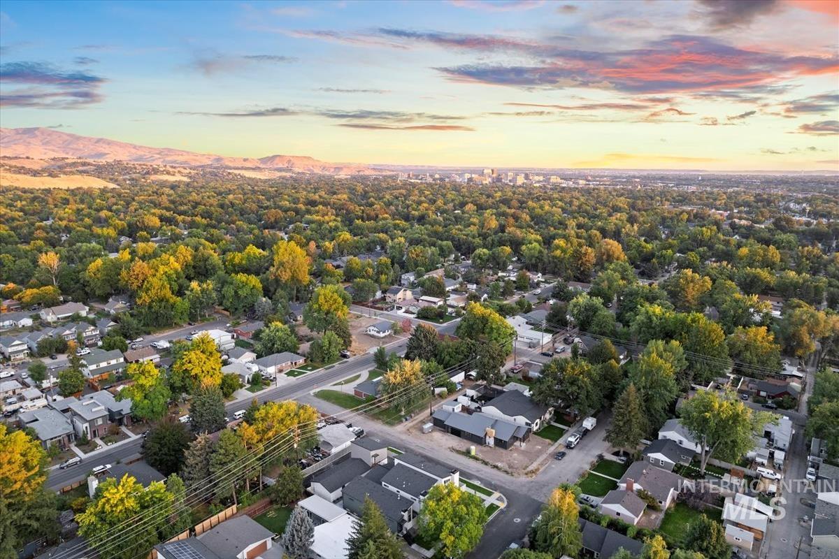 2306 N 29th St, Boise, Idaho 83703, 3 Bedrooms, 3 Bathrooms, Residential For Sale, Price $699,900, 98976475