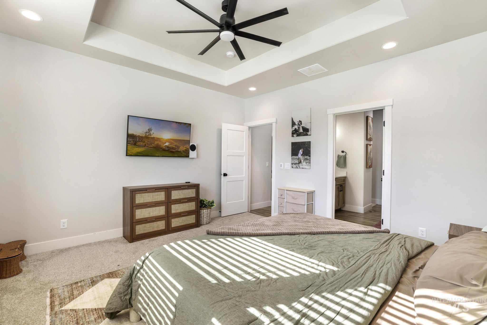 1231 Frank Henry Road, Twin Falls, Idaho 83301, 4 Bedrooms, 2 Bathrooms, Residential For Sale, Price $455,000, 98976476