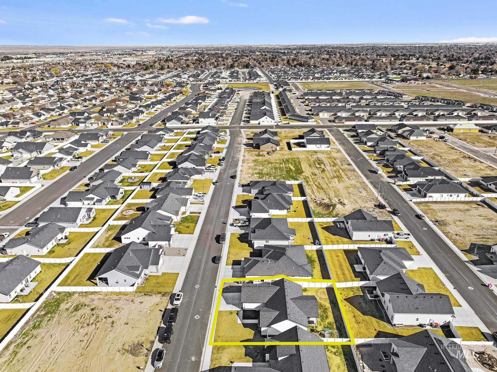 1231 Frank Henry Road, Twin Falls, Idaho 83301, 4 Bedrooms, 2 Bathrooms, Residential For Sale, Price $455,000, 98976476