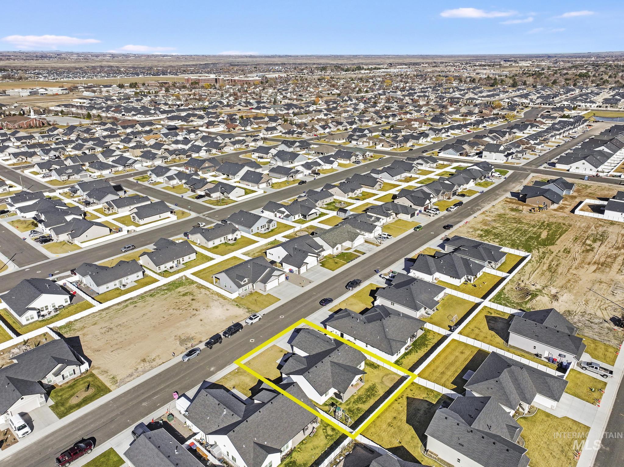 1231 Frank Henry Road, Twin Falls, Idaho 83301, 4 Bedrooms, 2 Bathrooms, Residential For Sale, Price $455,000, 98976476