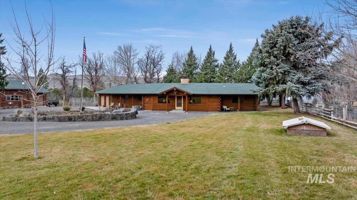 221 Willow, Hagerman, Idaho 83332, 3 Bedrooms, 2 Bathrooms, Residential For Sale, Price $725,000,MLS 98976478