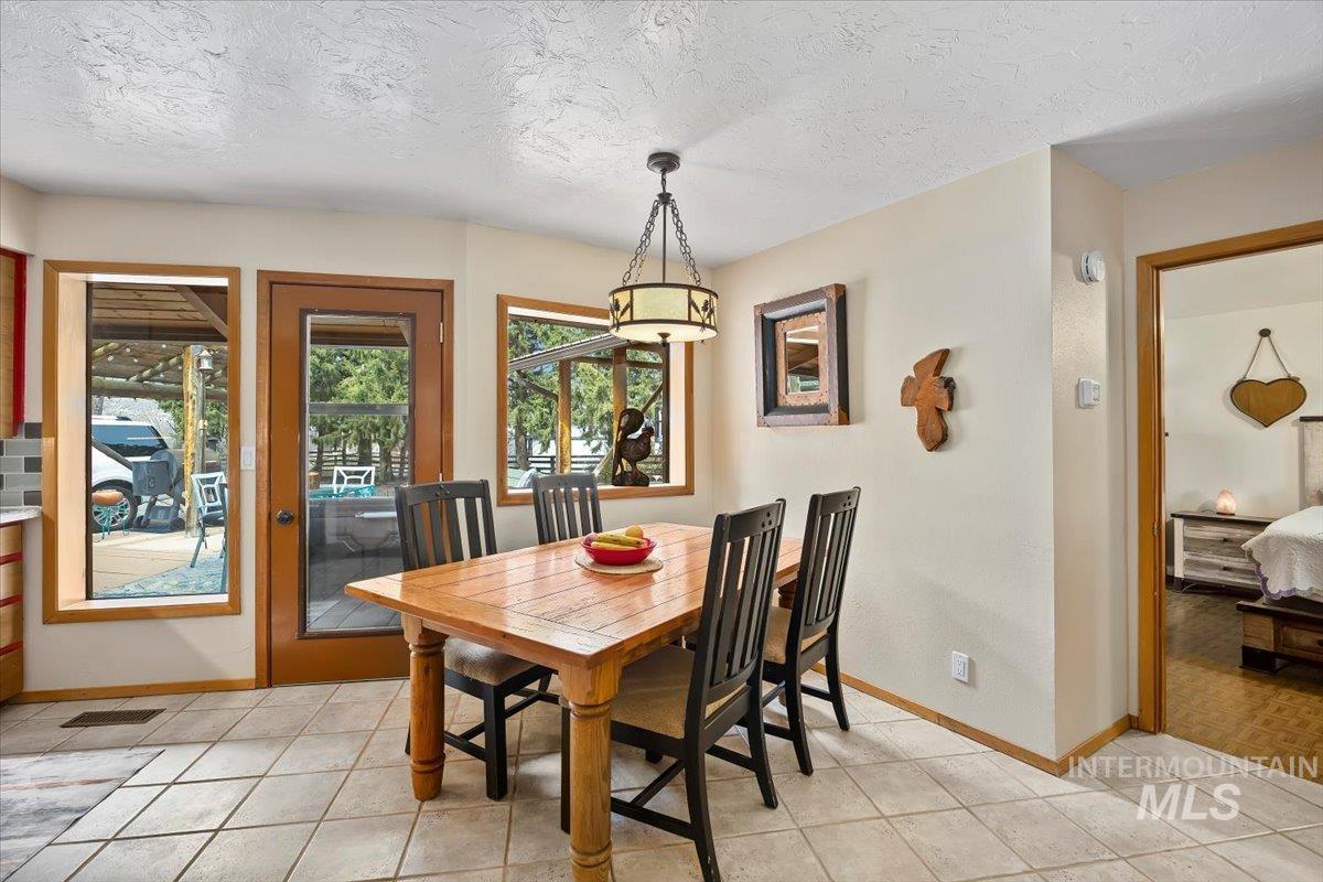 221 Willow, Hagerman, Idaho 83332, 3 Bedrooms, 2 Bathrooms, Residential For Sale, Price $695,000, 98976478