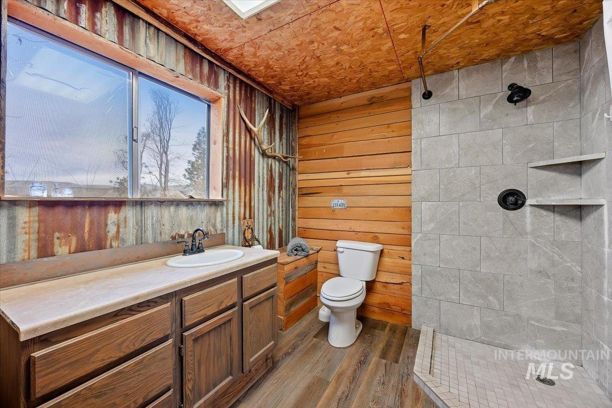 221 Willow, Hagerman, Idaho 83332, 3 Bedrooms, 2 Bathrooms, Residential For Sale, Price $695,000, 98976478