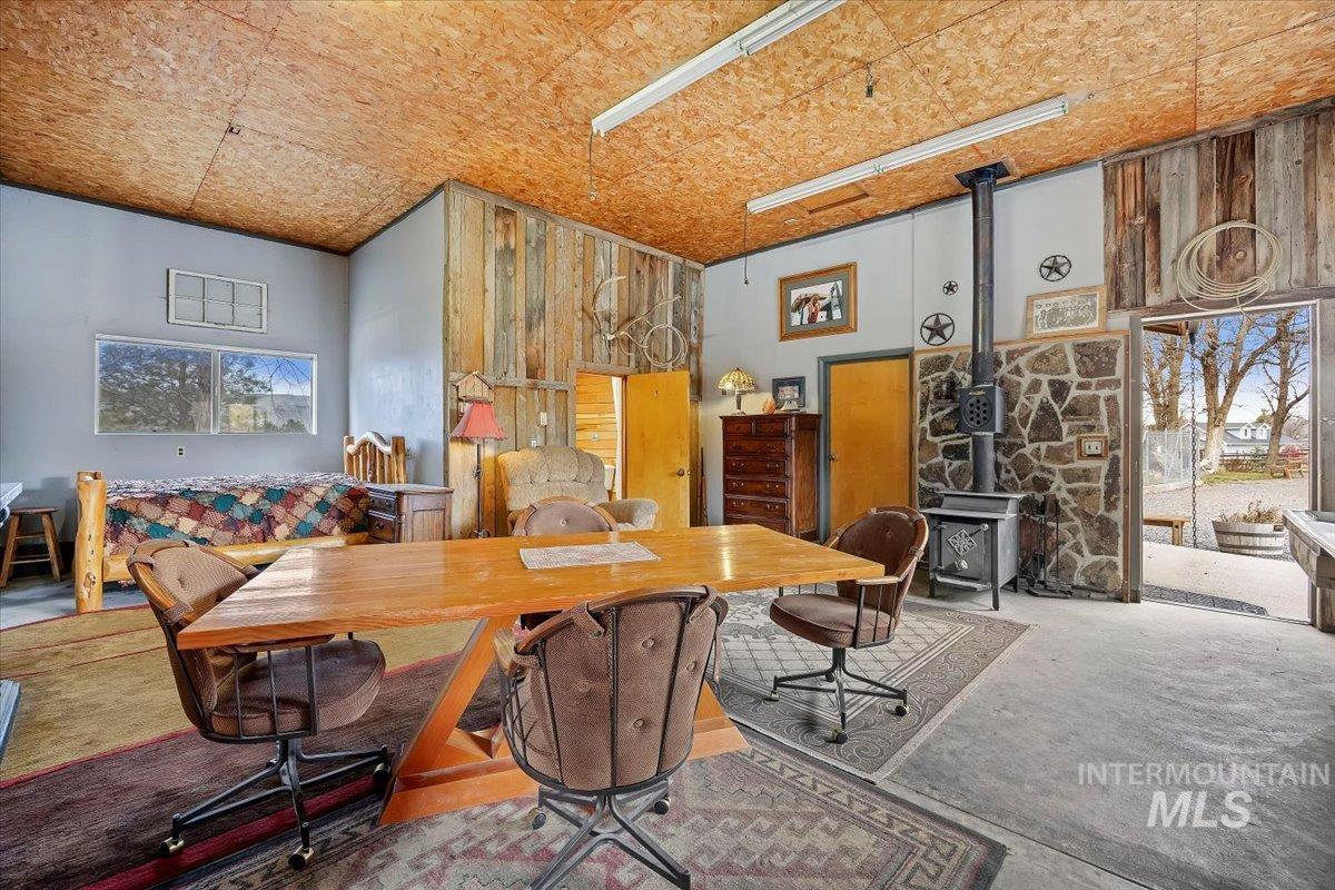 221 Willow, Hagerman, Idaho 83332, 3 Bedrooms, 2 Bathrooms, Residential For Sale, Price $725,000, 98976478