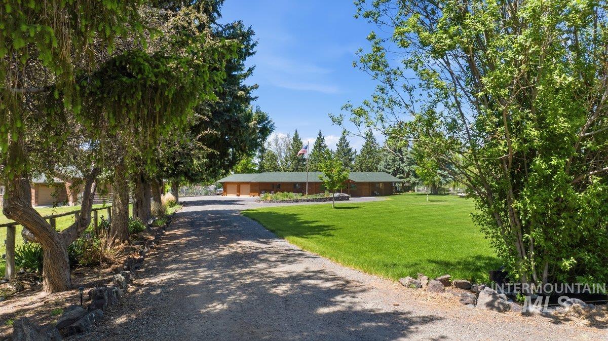 221 Willow, Hagerman, Idaho 83332, 3 Bedrooms, 2 Bathrooms, Residential For Sale, Price $695,000, 98976478