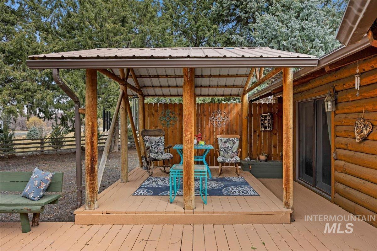 221 Willow, Hagerman, Idaho 83332, 3 Bedrooms, 2 Bathrooms, Residential For Sale, Price $695,000, 98976478