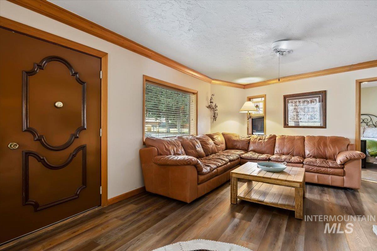 221 Willow, Hagerman, Idaho 83332, 3 Bedrooms, 2 Bathrooms, Residential For Sale, Price $725,000, 98976478