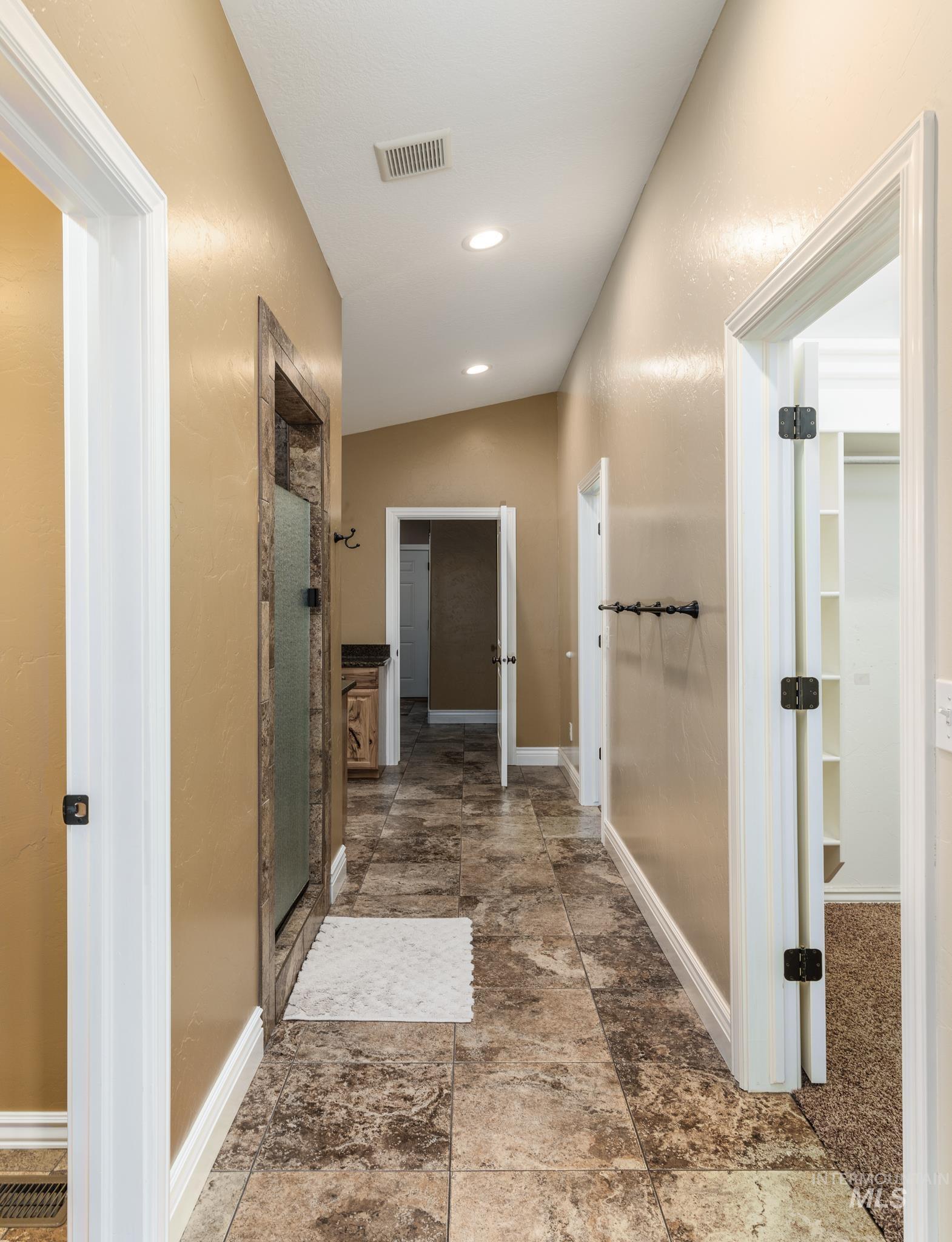 26125 S Old Malad Hwy, Downey, Idaho 83234, 3 Bedrooms, 4 Bathrooms, Farm & Ranch For Sale, Price $1,099,000,MLS 98976479