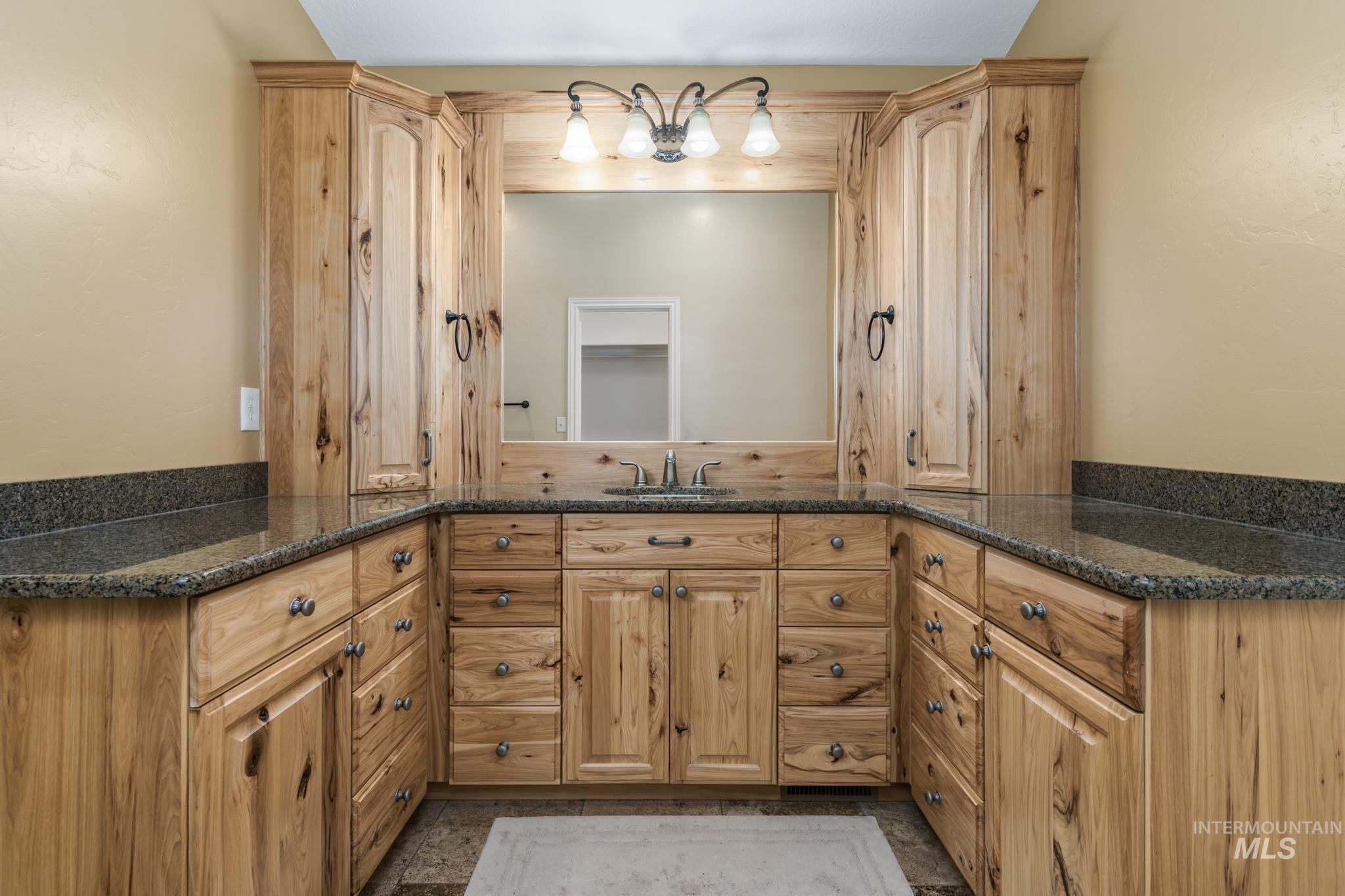 26125 S Old Malad Hwy, Downey, Idaho 83234, 3 Bedrooms, 4 Bathrooms, Farm & Ranch For Sale, Price $1,099,000,MLS 98976479