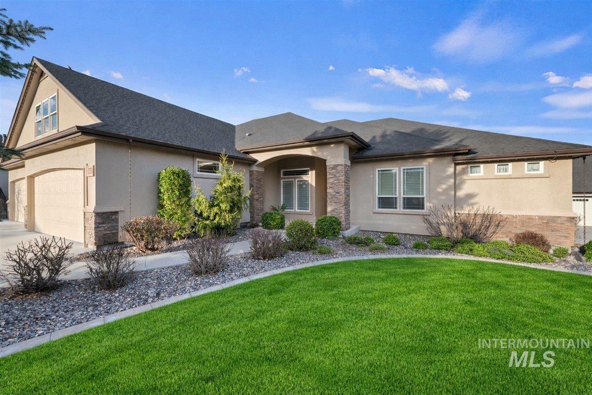 11250 W Royal Ridge Ct, Nampa, Idaho 83686, 3 Bedrooms, 2.5 Bathrooms, Residential For Sale, Price $849,900, 98976481