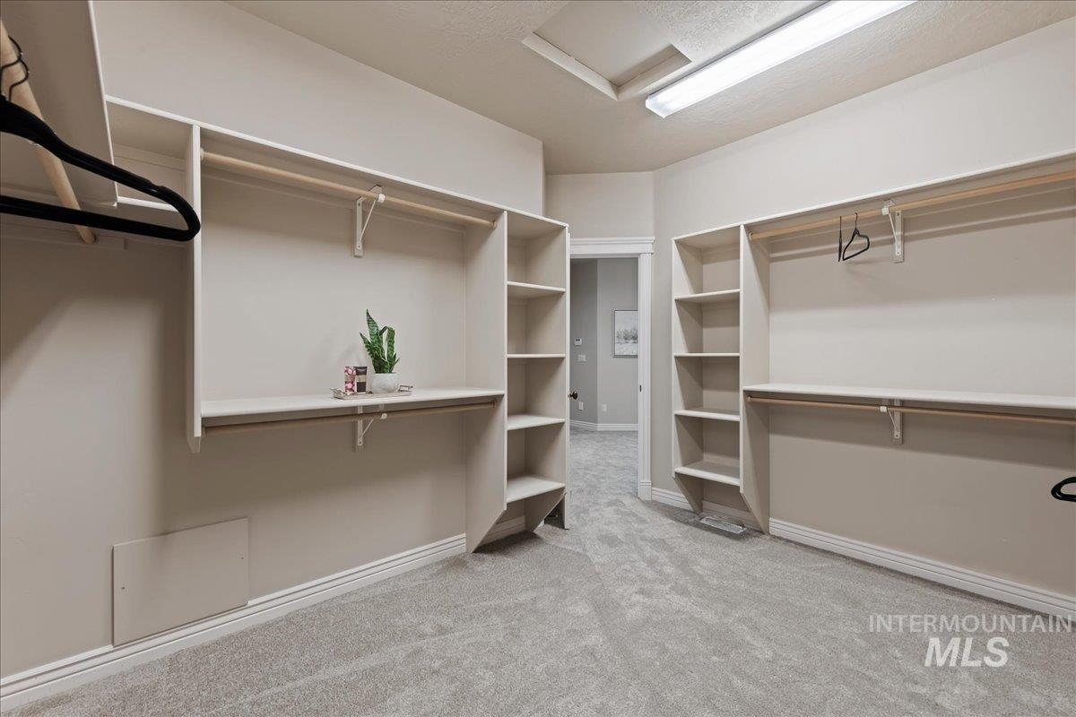 11250 W Royal Ridge Ct, Nampa, Idaho 83686, 3 Bedrooms, 2.5 Bathrooms, Residential For Sale, Price $849,900, 98976481