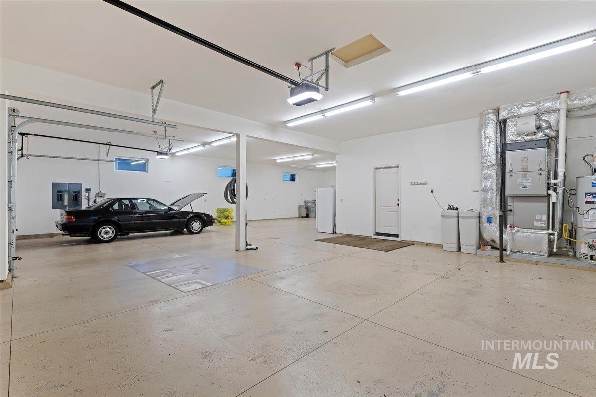 11250 W Royal Ridge Ct, Nampa, Idaho 83686, 3 Bedrooms, 2.5 Bathrooms, Residential For Sale, Price $849,900, 98976481