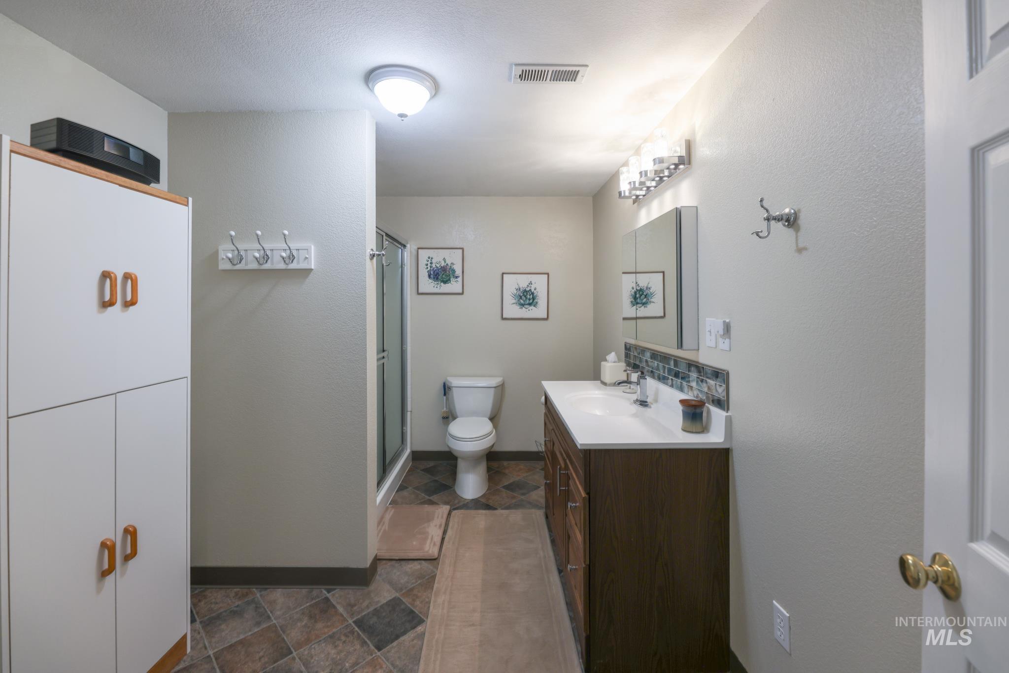 1028 Redemption Lane, Kendrick, Idaho 83537, 3 Bedrooms, 3 Bathrooms, Residential For Sale, Price $925,000, 98976482