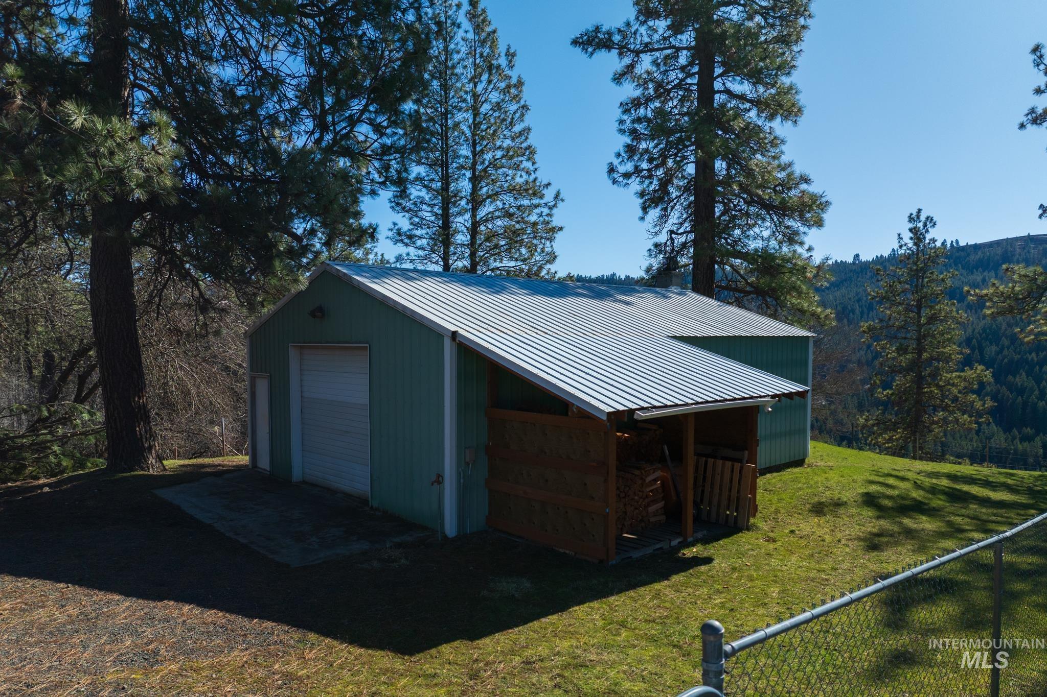 1028 Redemption Lane, Kendrick, Idaho 83537, 3 Bedrooms, 3.5 Bathrooms, Residential For Sale, Price $895,000,MLS 98976482