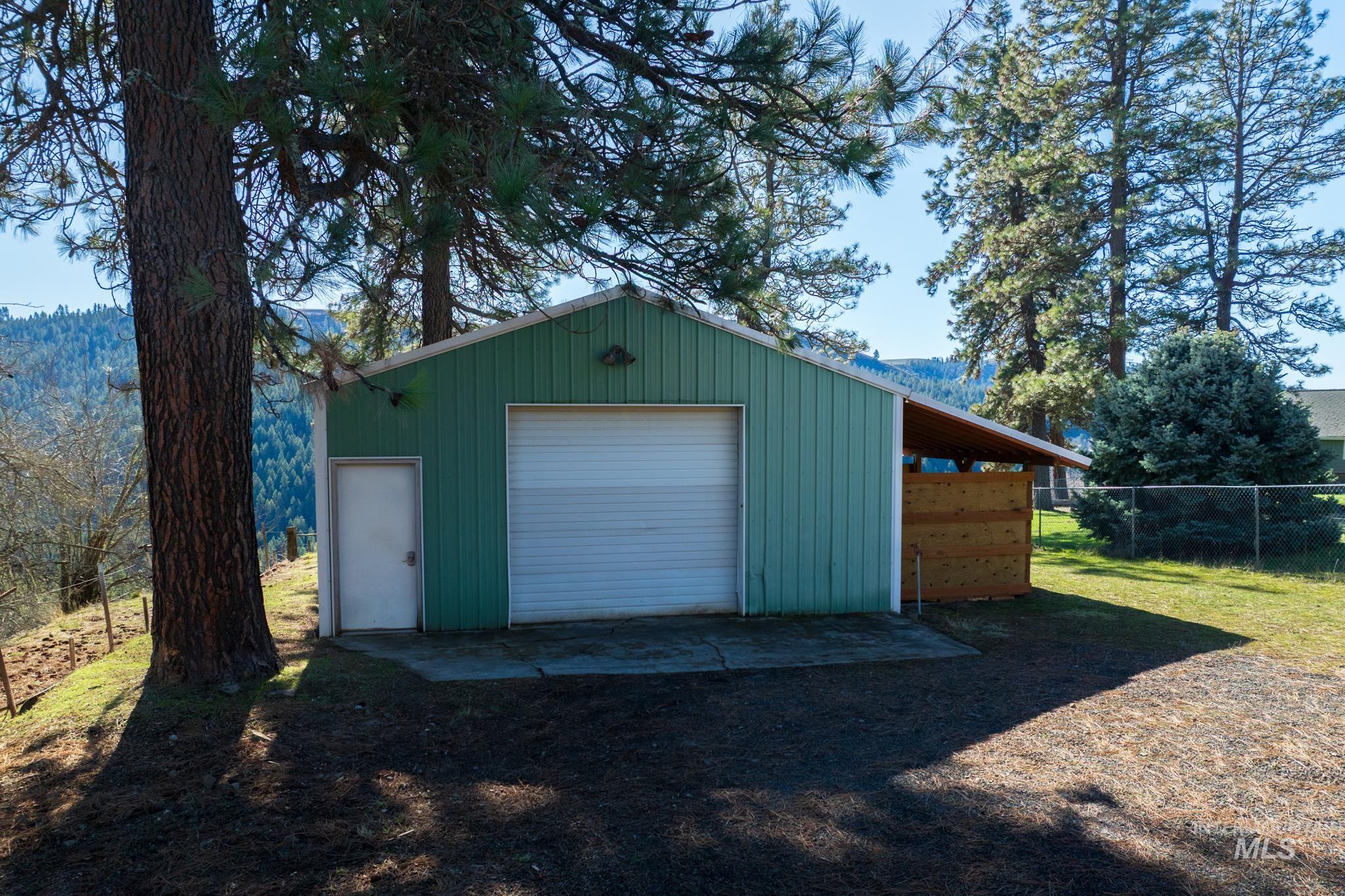 1028 Redemption Lane, Kendrick, Idaho 83537, 3 Bedrooms, 3.5 Bathrooms, Residential For Sale, Price $895,000,MLS 98976482