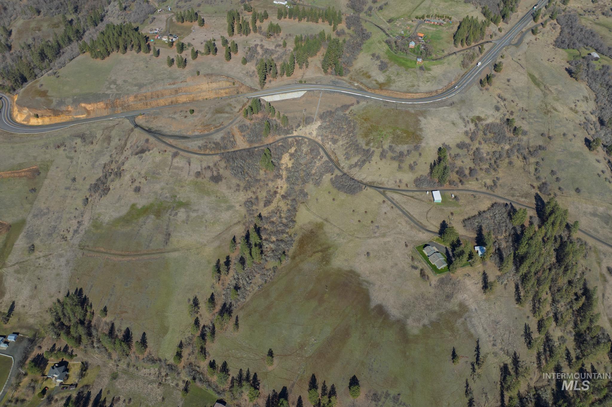 1028 Redemption Lane, Kendrick, Idaho 83537, 3 Bedrooms, 3.5 Bathrooms, Residential For Sale, Price $895,000,MLS 98976482