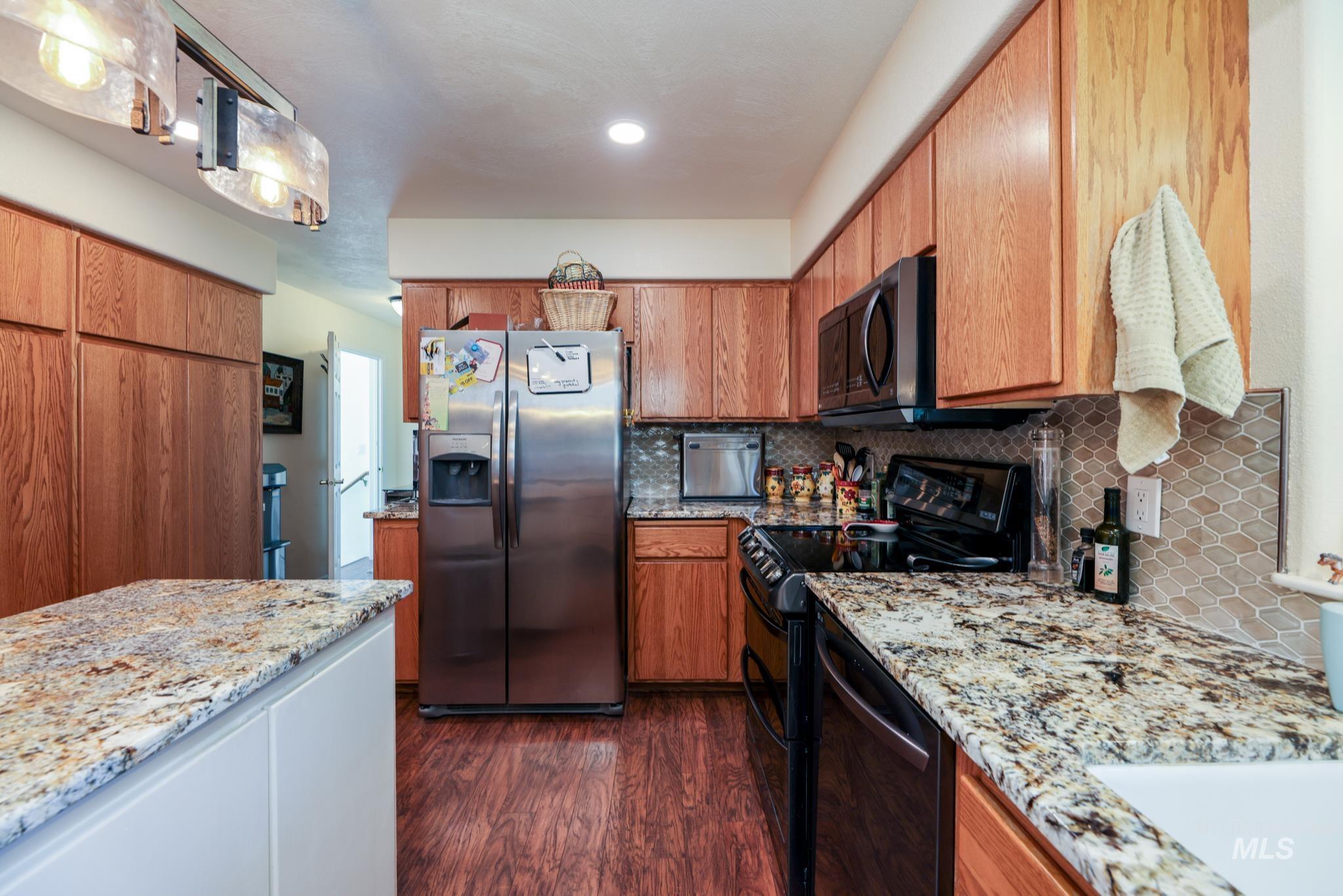 1028 Redemption Lane, Kendrick, Idaho 83537, 3 Bedrooms, 3.5 Bathrooms, Residential For Sale, Price $849,900, 98976482