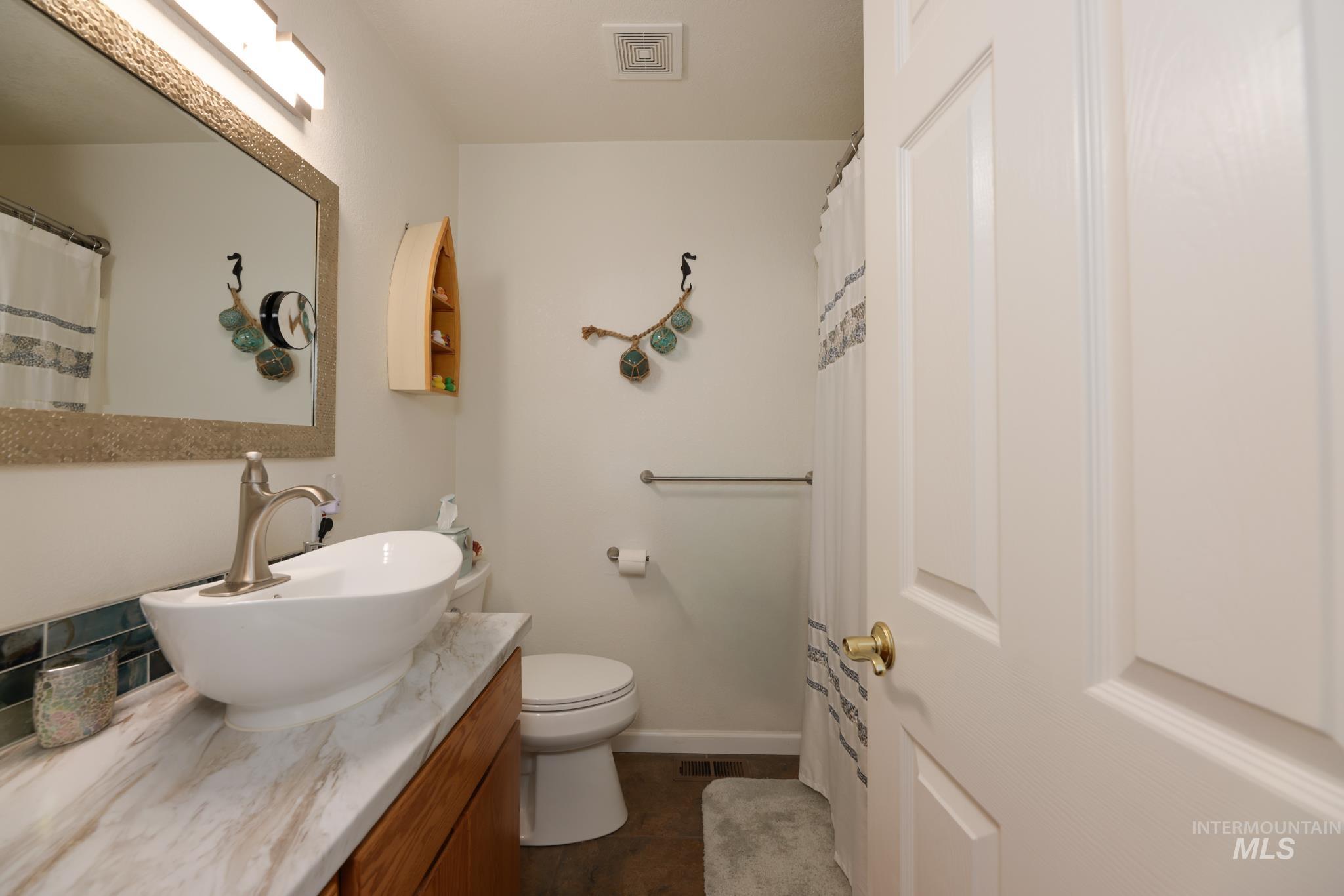 1028 Redemption Lane, Kendrick, Idaho 83537, 3 Bedrooms, 3.5 Bathrooms, Residential For Sale, Price $849,900, 98976482