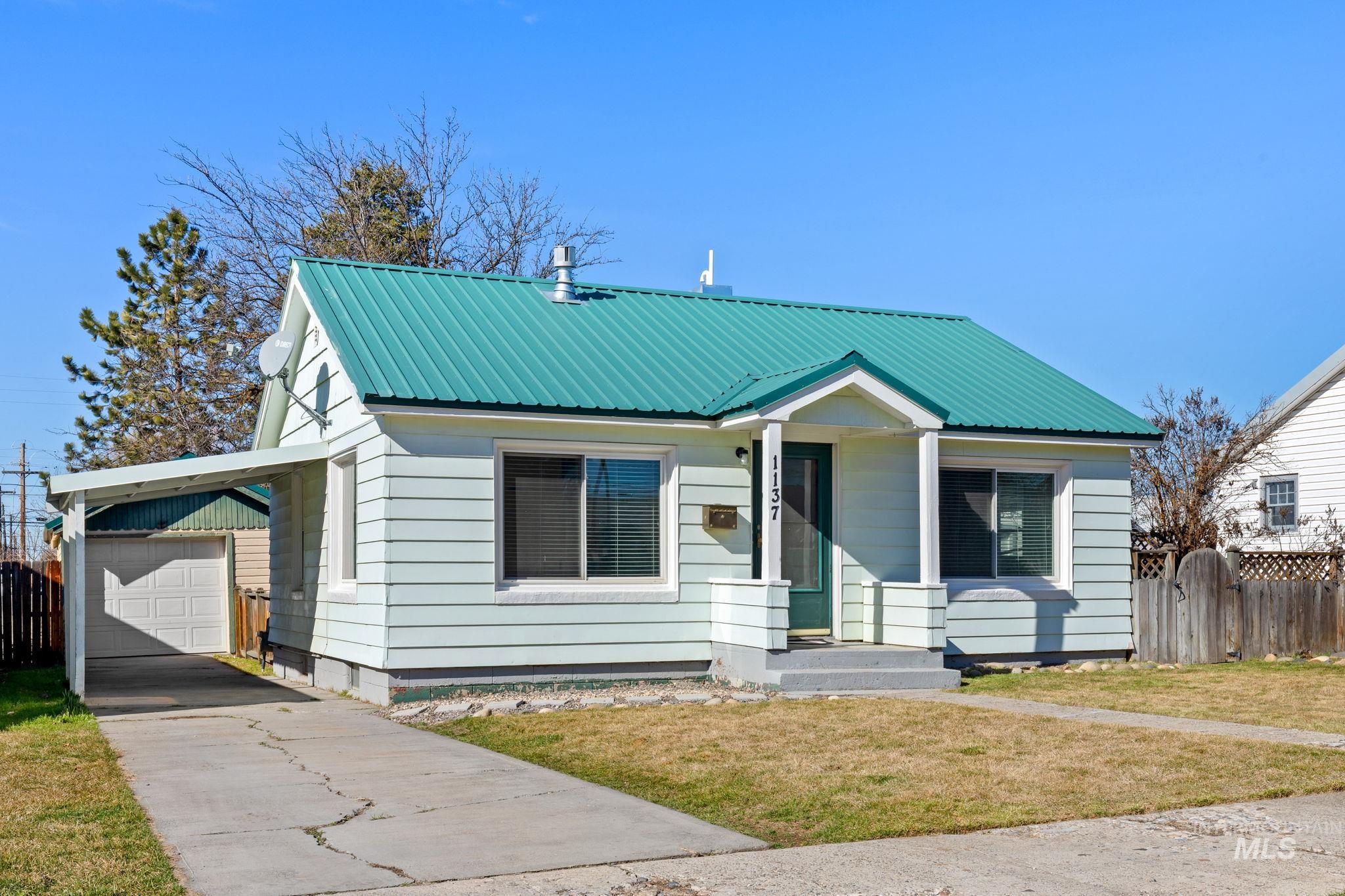 1137 E 2nd St., Weiser, Idaho 83672, 3 Bedrooms, 1 Bathroom, Residential For Sale, Price $243,900, 98976491