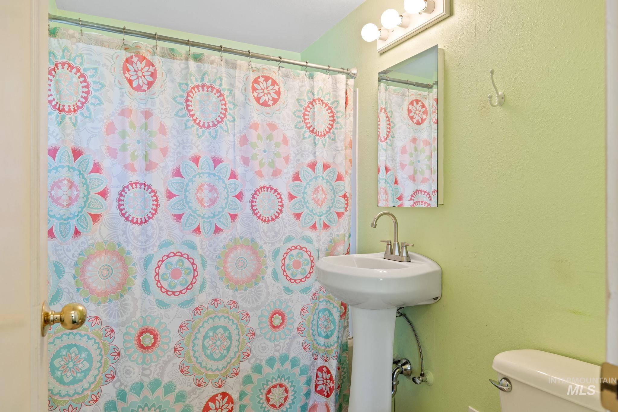 1137 E 2nd St., Weiser, Idaho 83672, 3 Bedrooms, 1 Bathroom, Residential For Sale, Price $243,900, 98976491