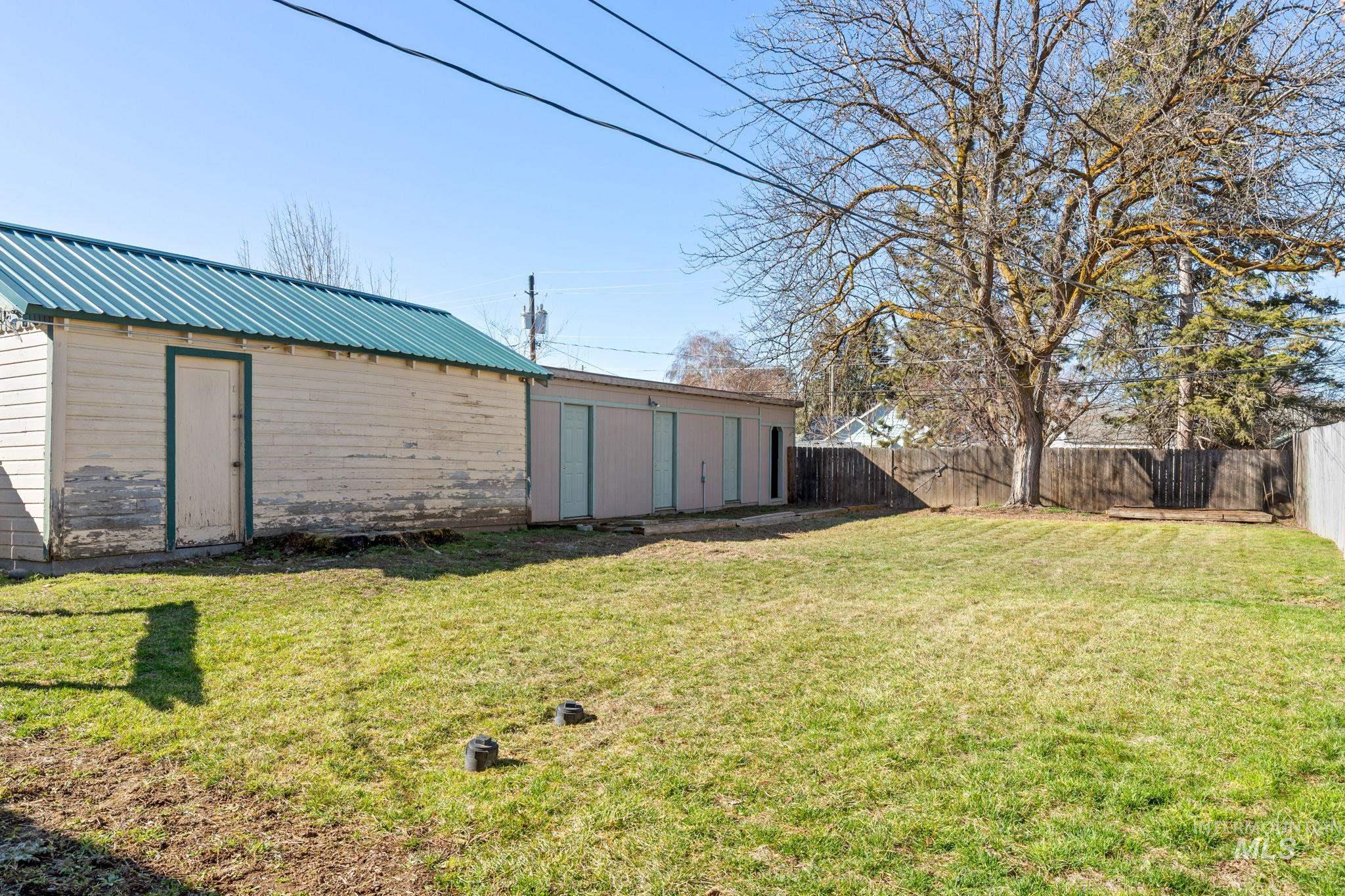 1137 E 2nd St., Weiser, Idaho 83672, 3 Bedrooms, 1 Bathroom, Residential For Sale, Price $243,900, 98976491