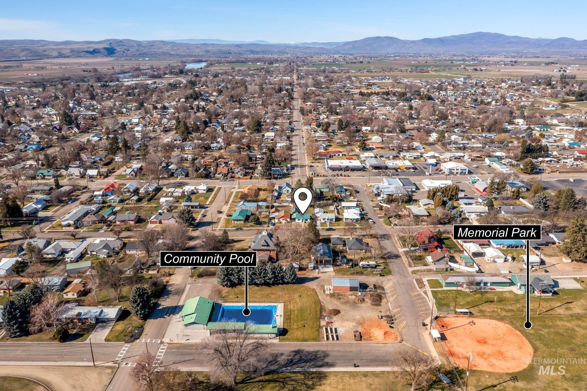 1137 E 2nd St., Weiser, Idaho 83672, 3 Bedrooms, 1 Bathroom, Residential For Sale, Price $243,900, 98976491