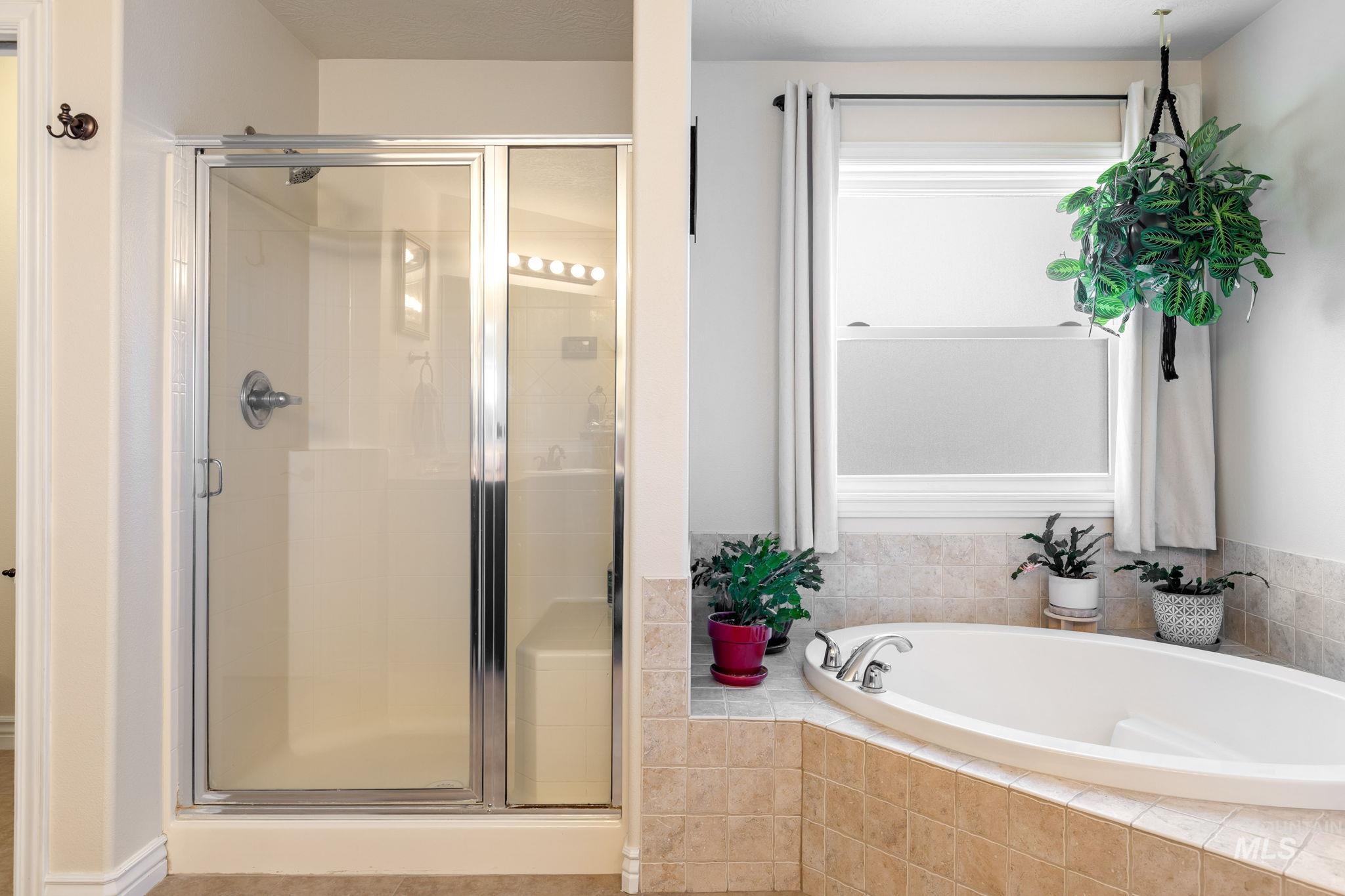 13117 W Heatherbrook, Boise, Idaho 83713, 4 Bedrooms, 2.5 Bathrooms, Residential For Sale, Price $670,000, 98976492