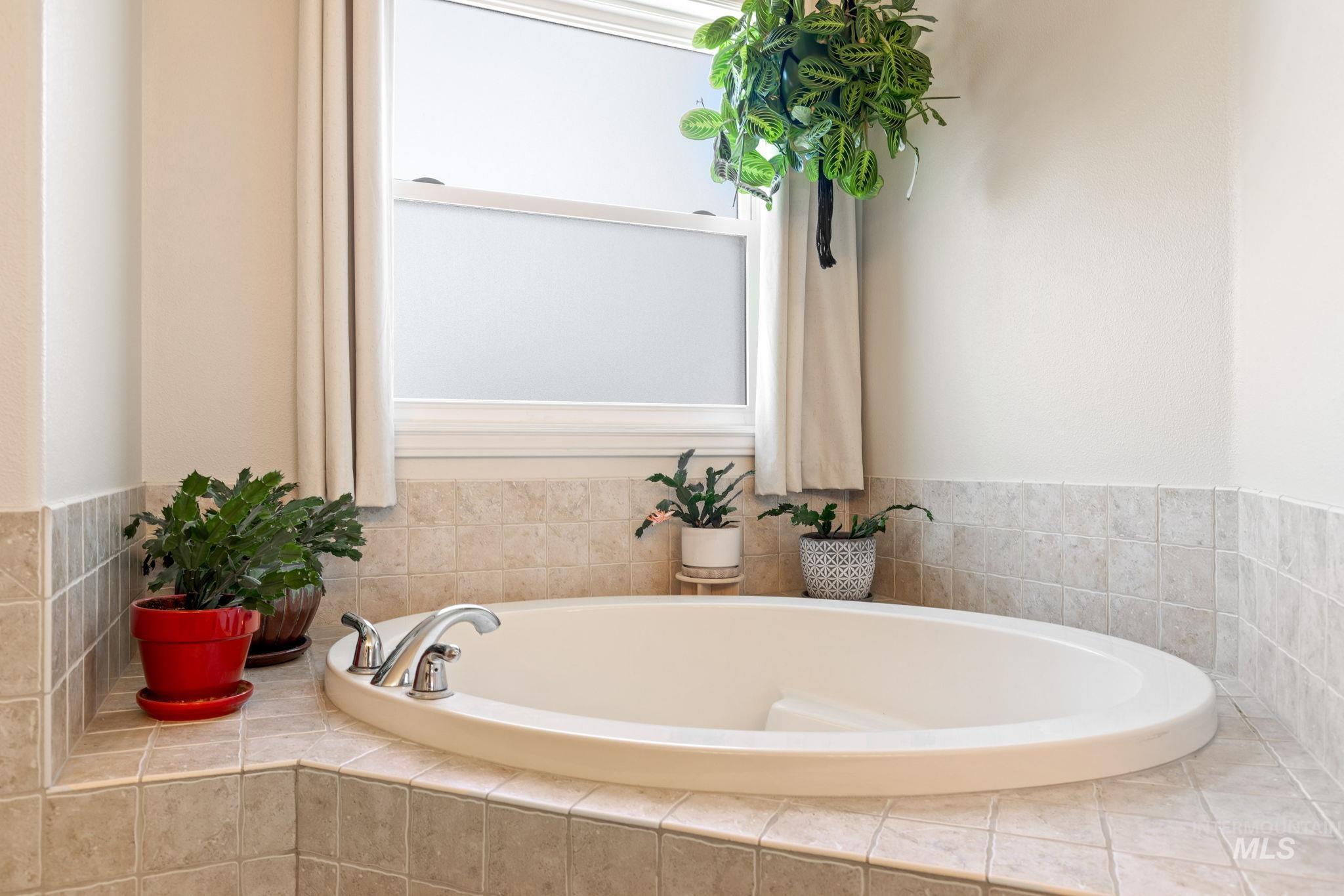 13117 W Heatherbrook, Boise, Idaho 83713, 4 Bedrooms, 2.5 Bathrooms, Residential For Sale, Price $670,000, 98976492