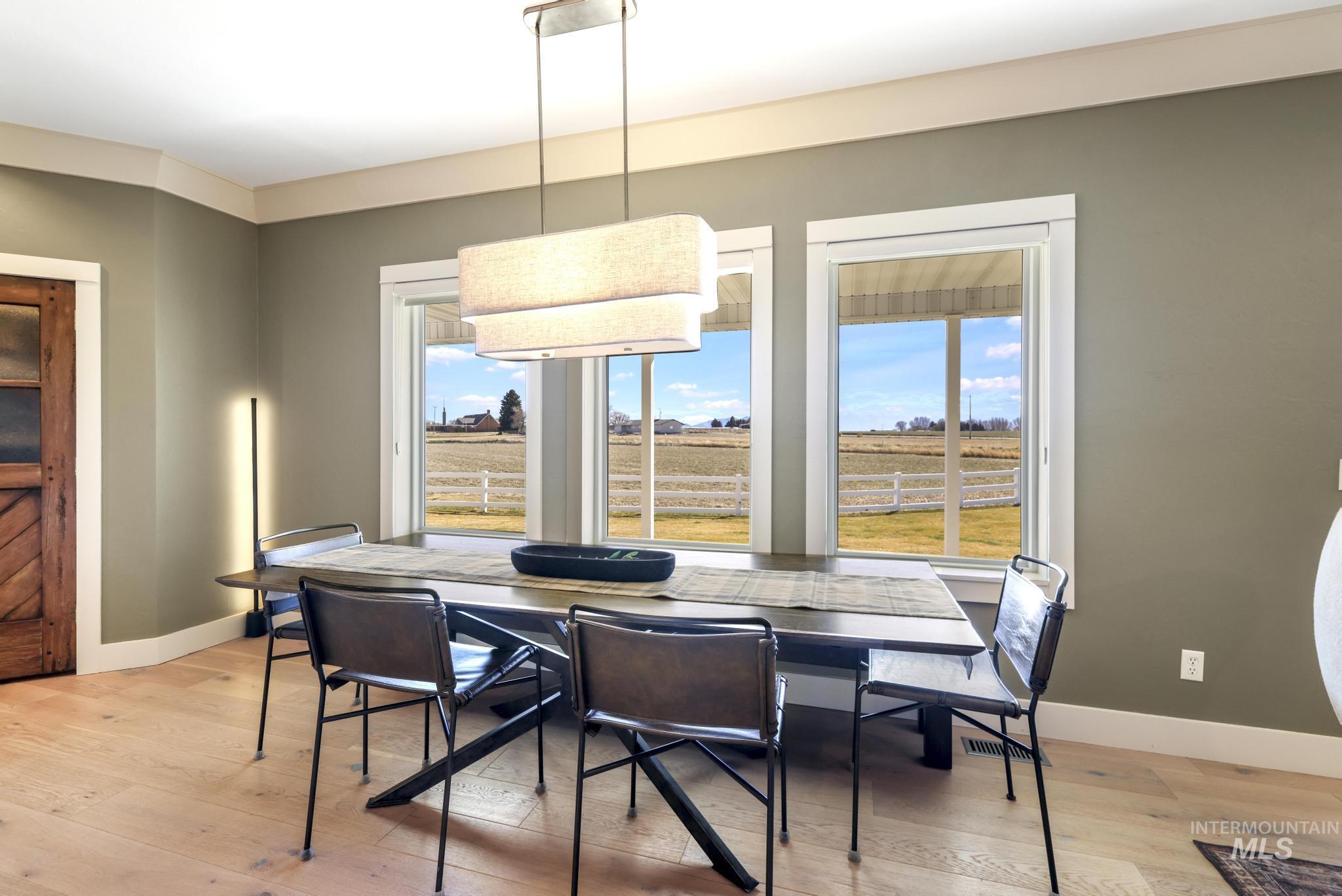 89 S 222 W, Burley, Idaho 83318-0000, 5 Bedrooms, 3.5 Bathrooms, Residential For Sale, Price $875,000, 98976493