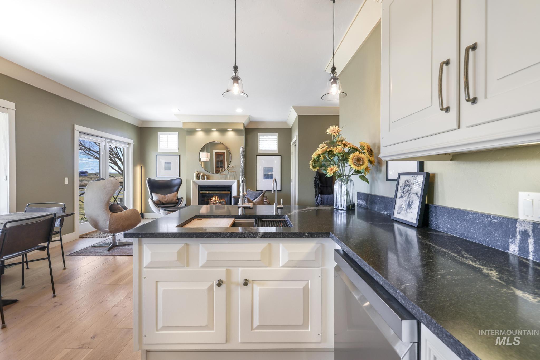 89 S 222 W, Burley, Idaho 83318-0000, 5 Bedrooms, 3.5 Bathrooms, Residential For Sale, Price $875,000, 98976493