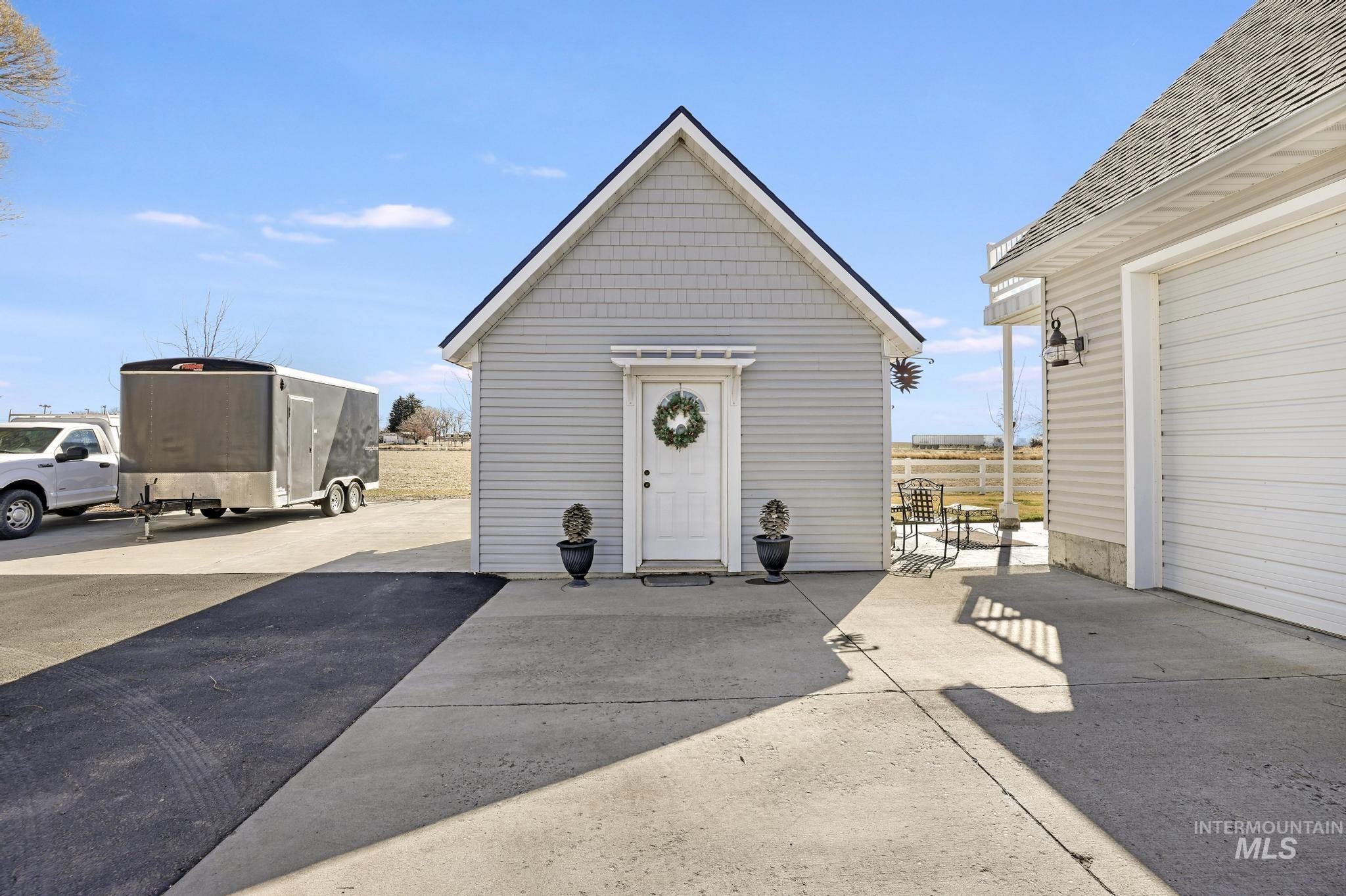 89 S 222 W, Burley, Idaho 83318-0000, 5 Bedrooms, 3.5 Bathrooms, Residential For Sale, Price $875,000, 98976493