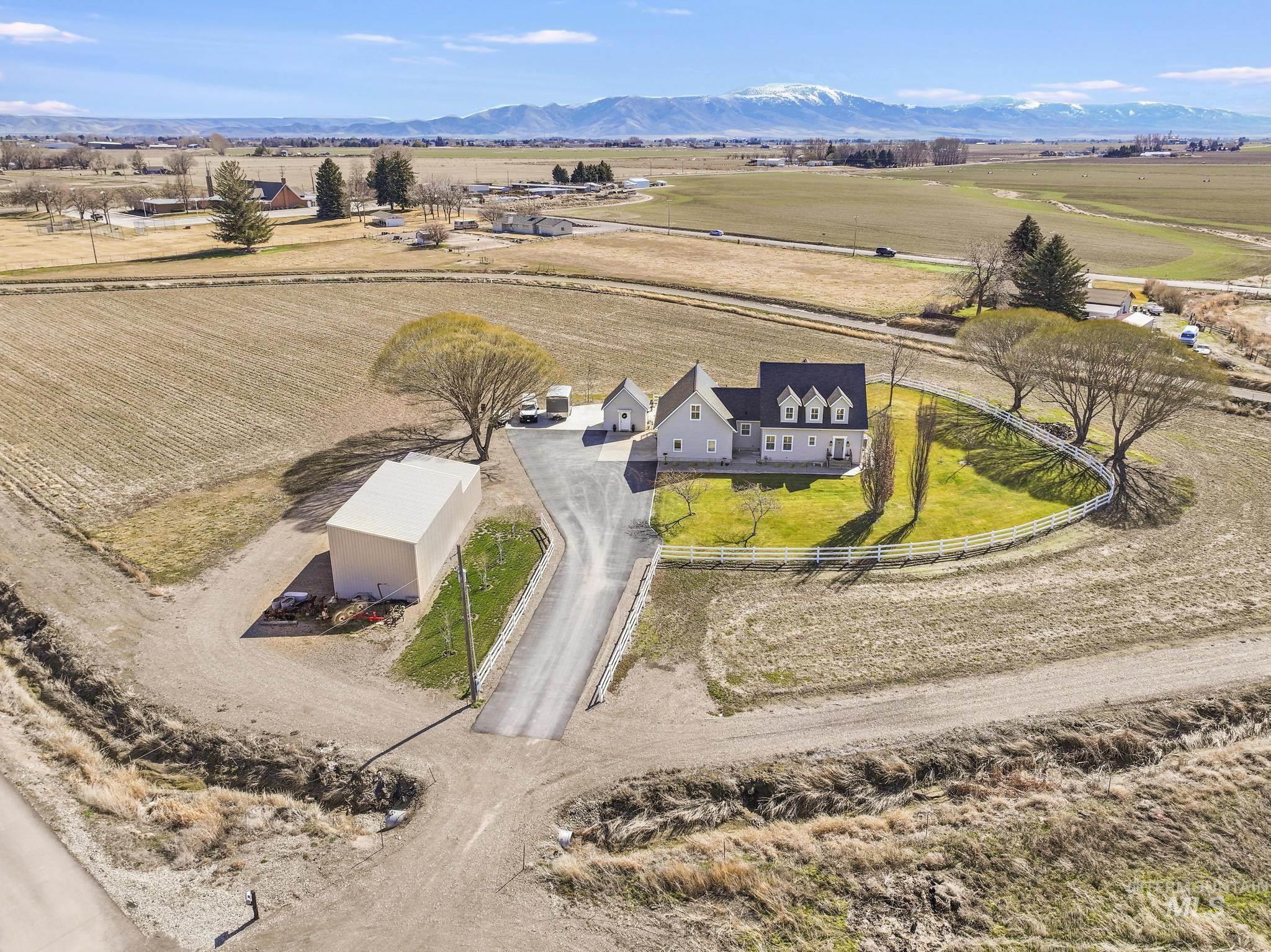 89 S 222 W, Burley, Idaho 83318-0000, 5 Bedrooms, 3.5 Bathrooms, Residential For Sale, Price $875,000, 98976493