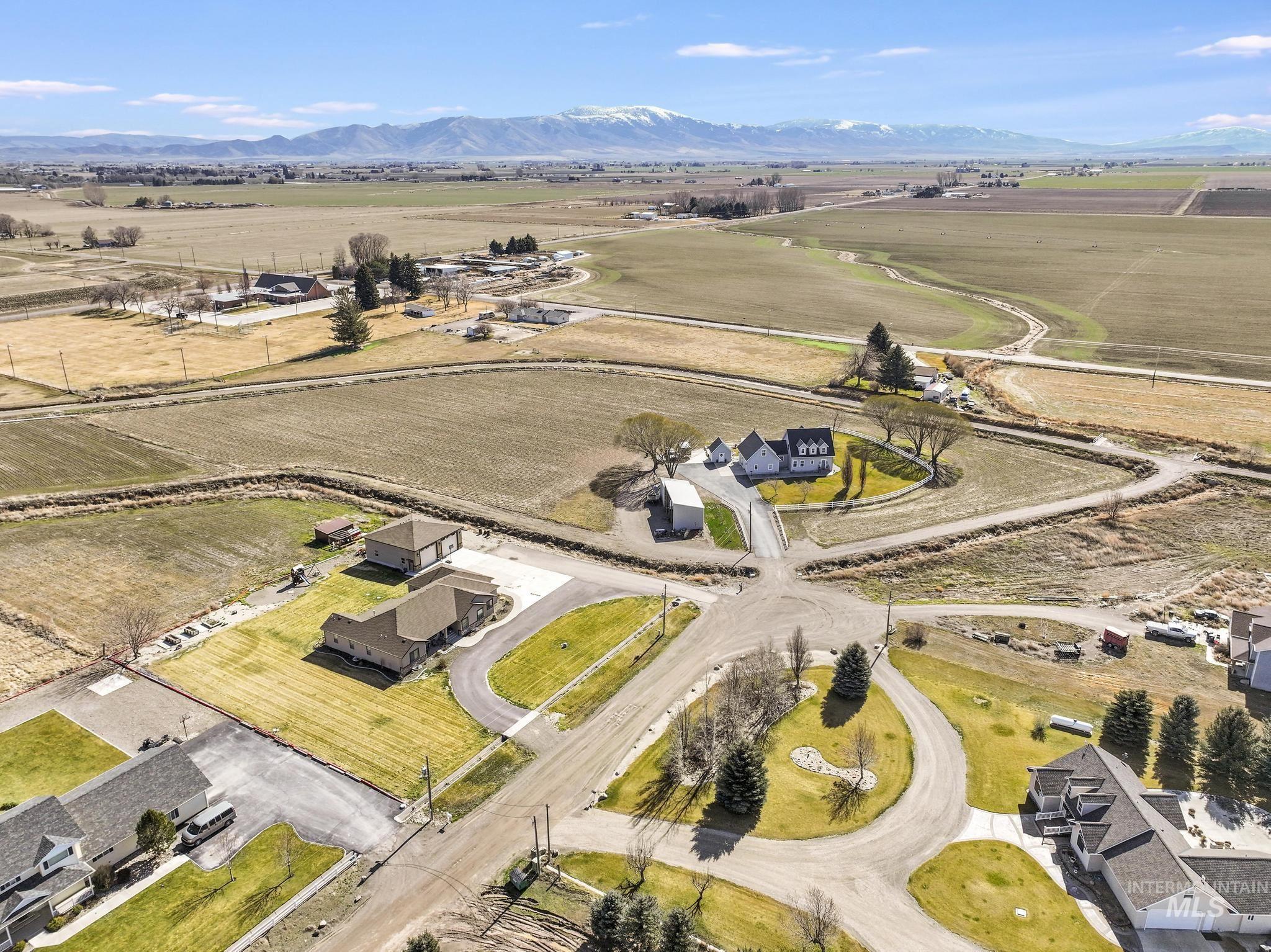 89 S 222 W, Burley, Idaho 83318-0000, 5 Bedrooms, 3.5 Bathrooms, Residential For Sale, Price $875,000, 98976493