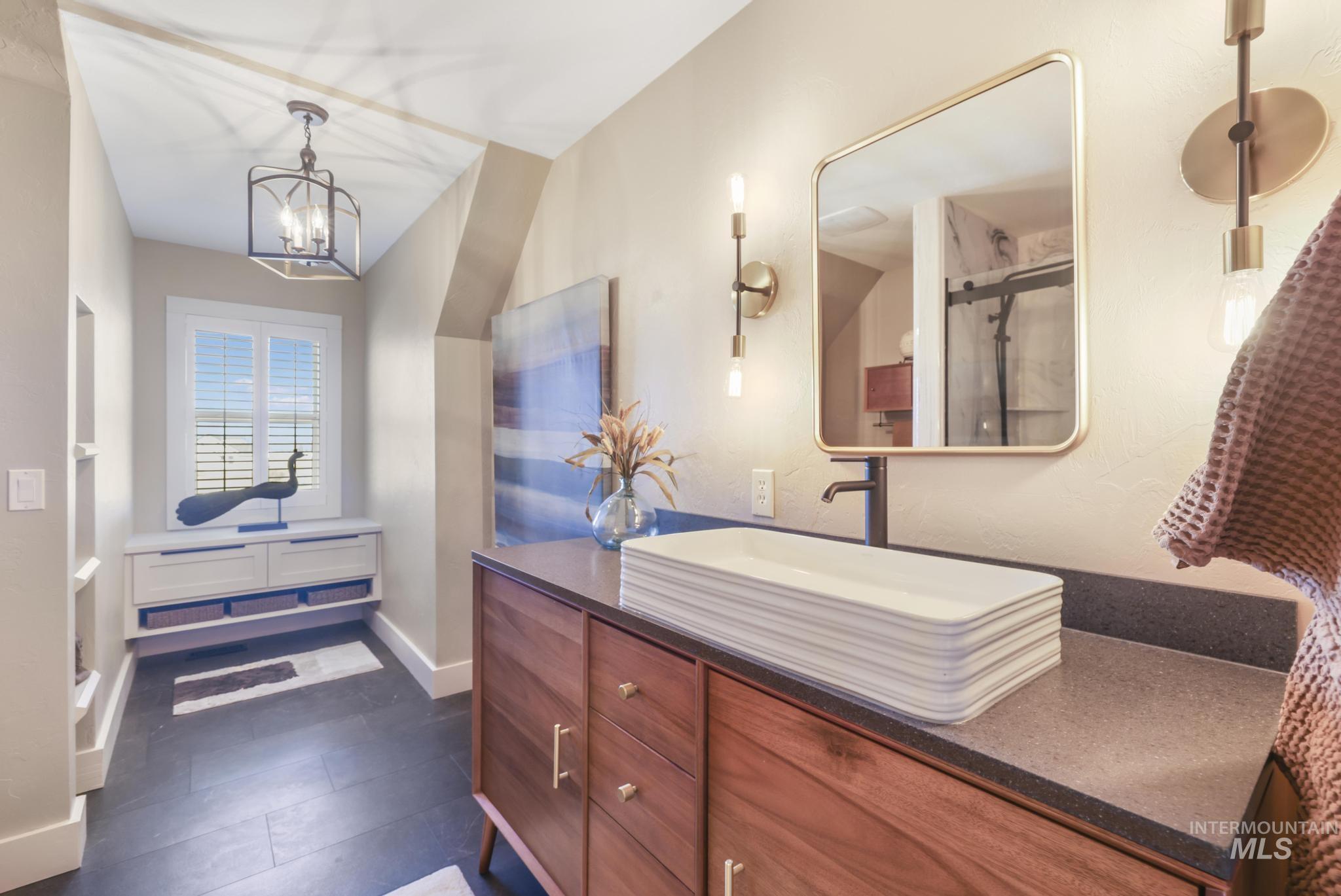 89 S 222 W, Burley, Idaho 83318-0000, 5 Bedrooms, 3.5 Bathrooms, Residential For Sale, Price $875,000, 98976493