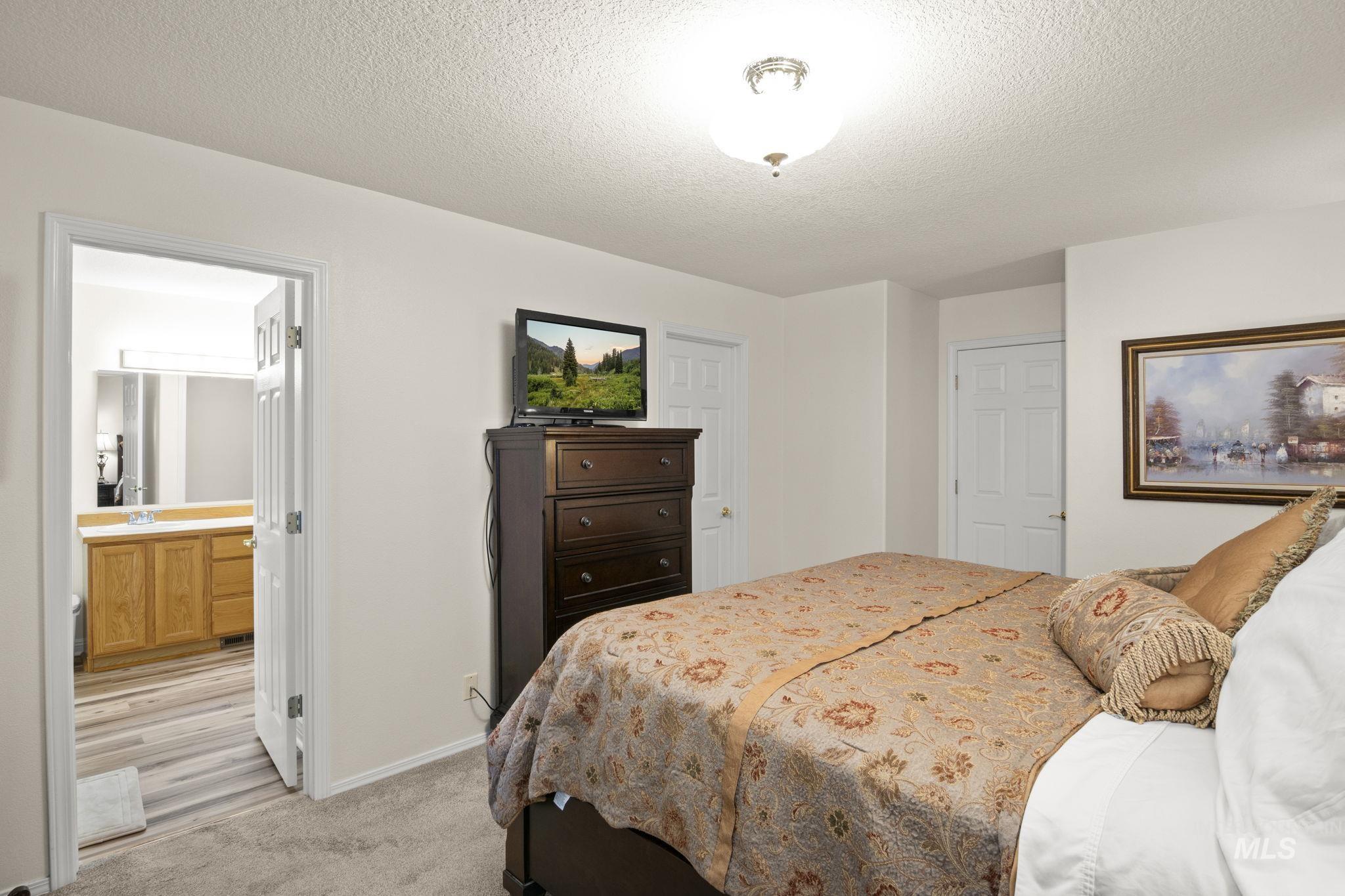 2739 Paintbrush Drive, Twin Falls, Idaho 83301, 4 Bedrooms, 2 Bathrooms, Residential For Sale, Price $440,000, 98976494