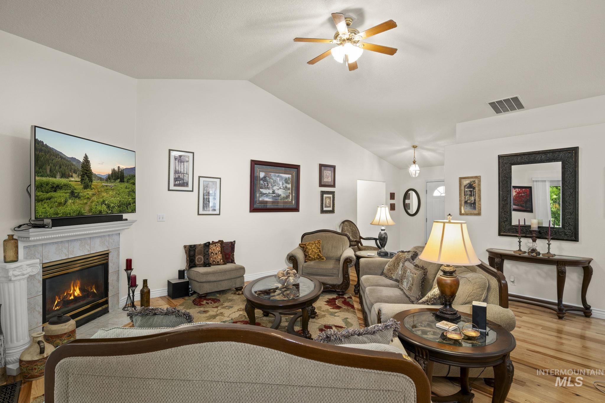 2739 Paintbrush Drive, Twin Falls, Idaho 83301, 4 Bedrooms, 2 Bathrooms, Residential For Sale, Price $440,000, 98976494