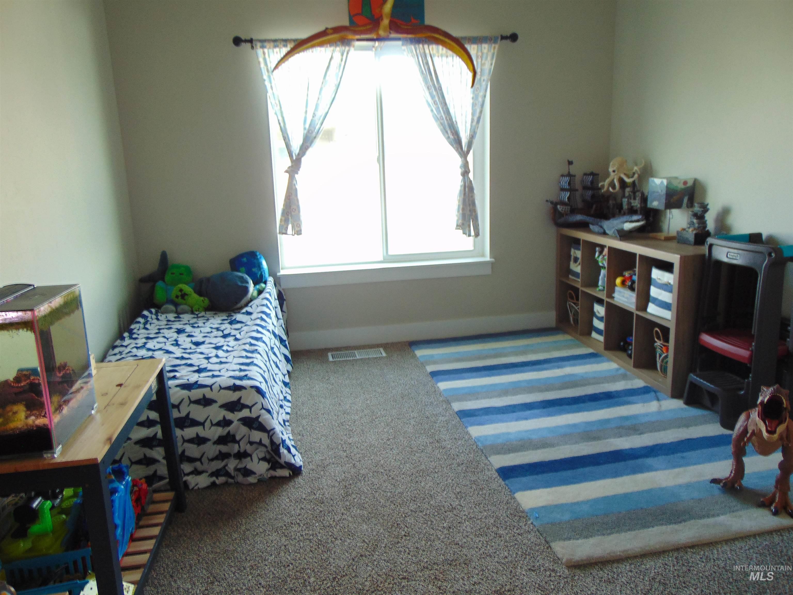 901 Campbell St., Vale, Oregon 97918, 3 Bedrooms, 2 Bathrooms, Residential For Sale, Price $330,000,MLS 98976495